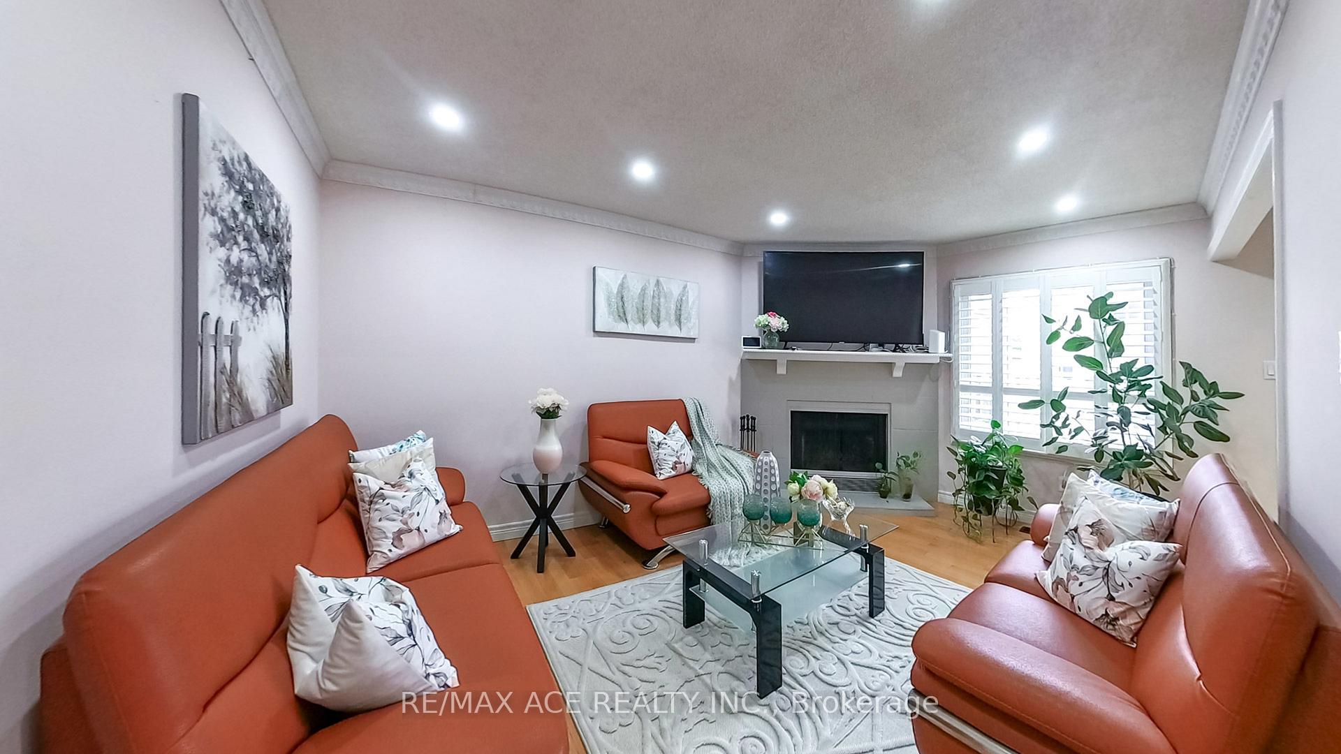Photo 10 of 15 Brennan Road, Ajax, Central West — HOMEH