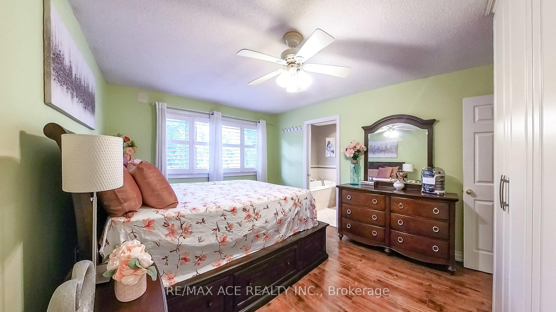 Photo 23 of 15 Brennan Road, Ajax, Central West — HOMEH