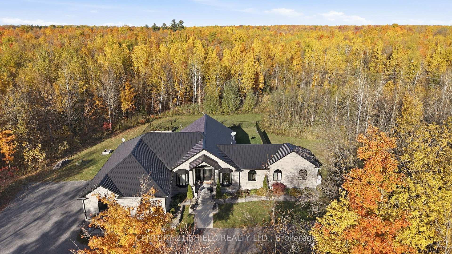 Photo 3 of 3822 Lakeside Drive, South Glengarry, South Glengarry (Lancaster) Twp — HOMEH