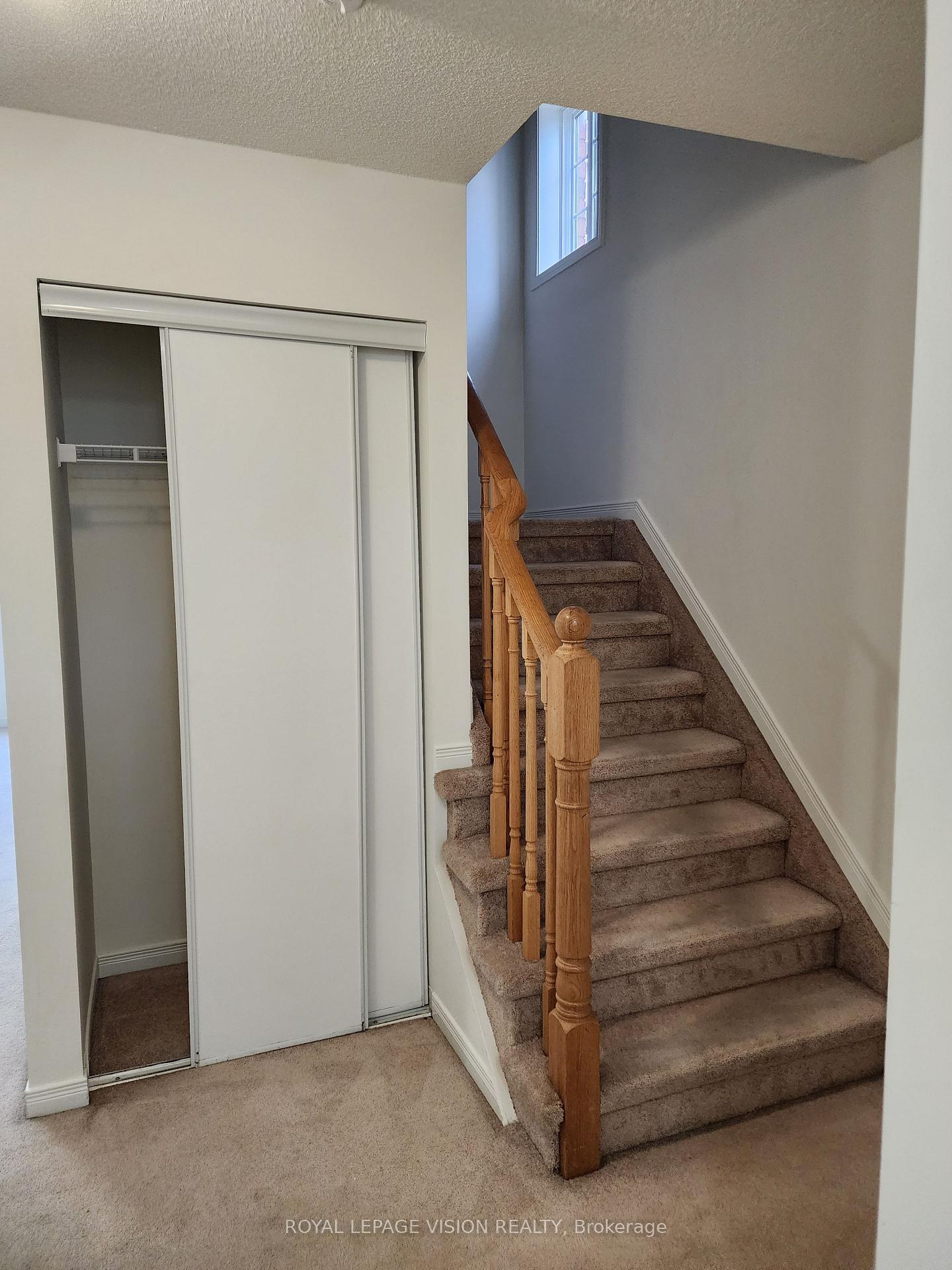 Photo 3 of 1387 Benson Street, Innisfil, Alcona — HOMEH