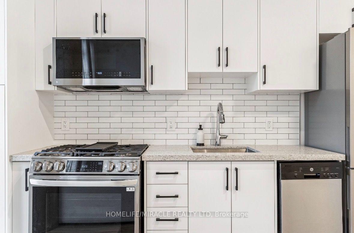 Photo 13 of Unit 207, 318 King Street E, Toronto, Moss Park — HOMEH