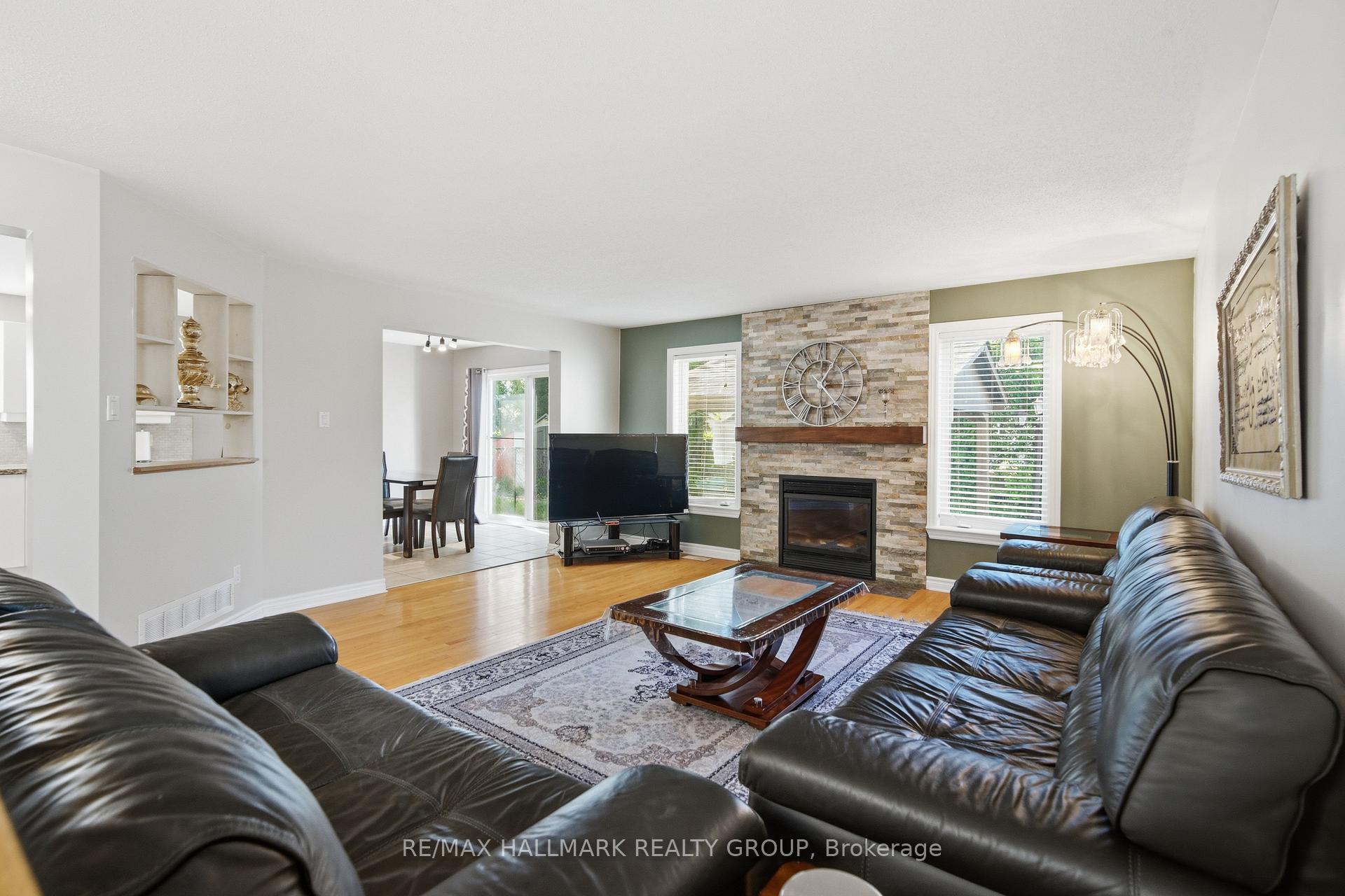Photo 14 of 800 Long Point Circle, Ottawa, Blossom Park/Kemp Park/Findlay Creek — HOMEH