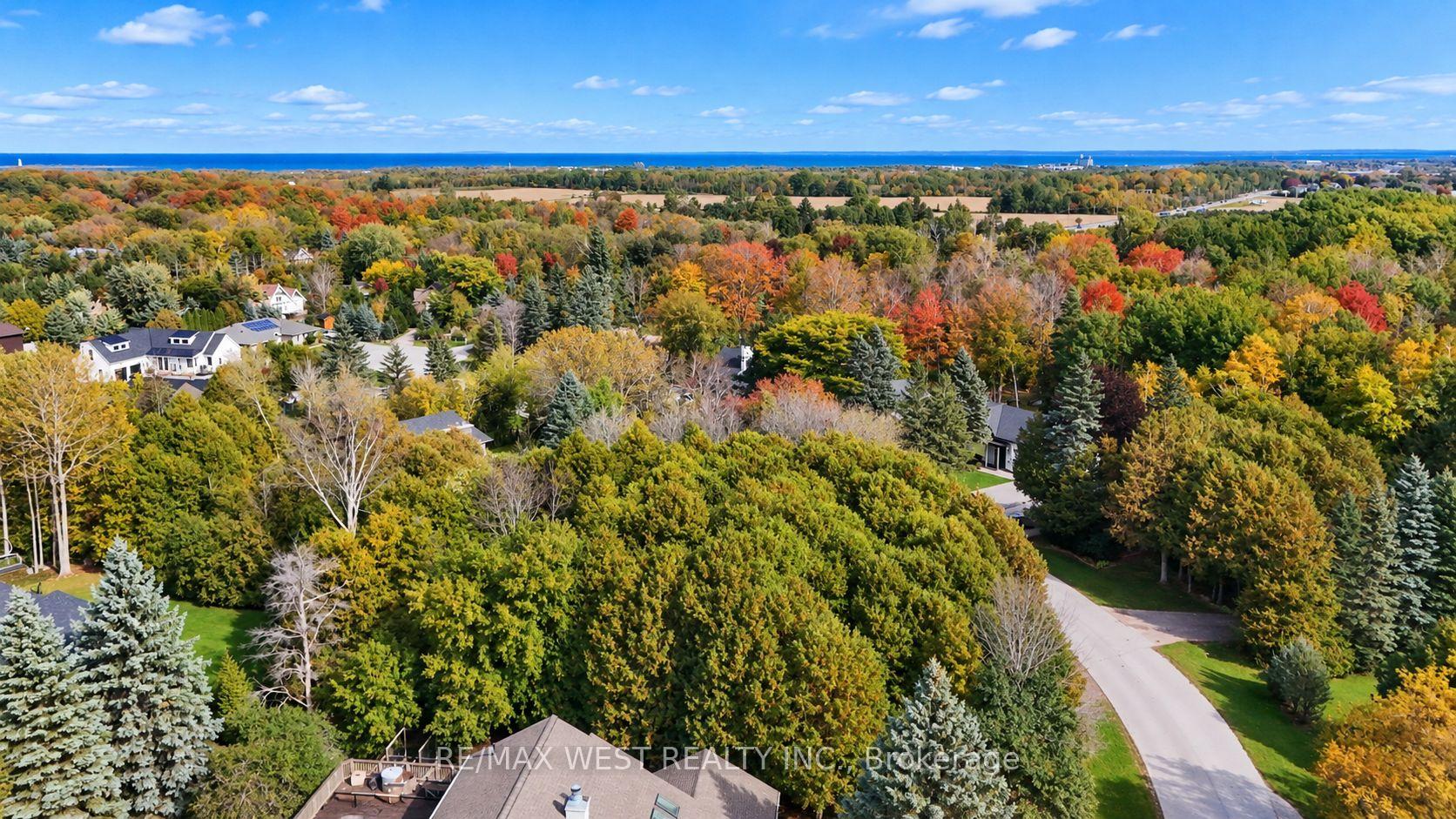Photo 5 of 32 Slalom Gate Road, Collingwood — HOMEH