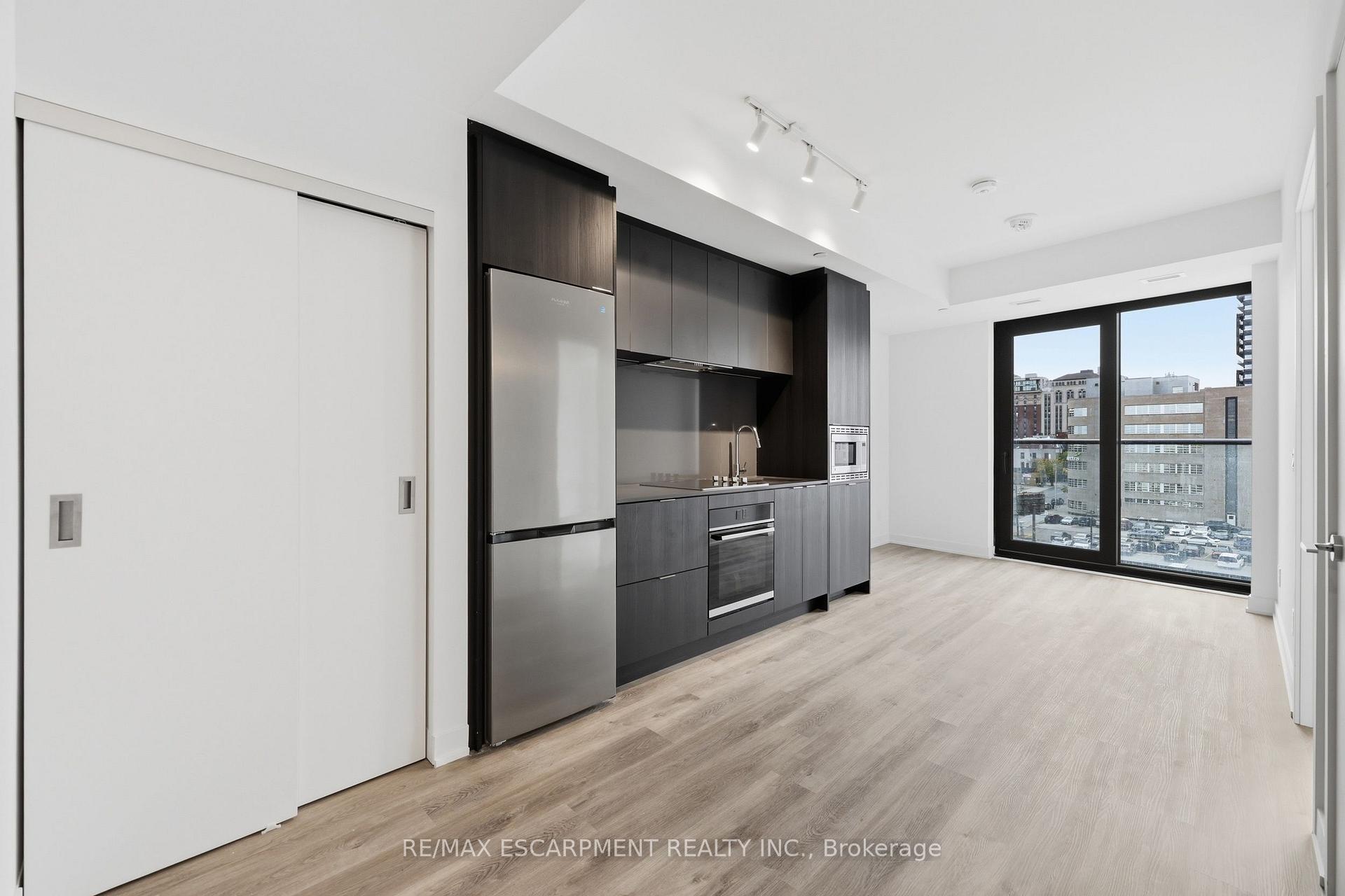 Photo 5 of Unit 606, 91 John Street N, Hamilton, Beasley — HOMEH