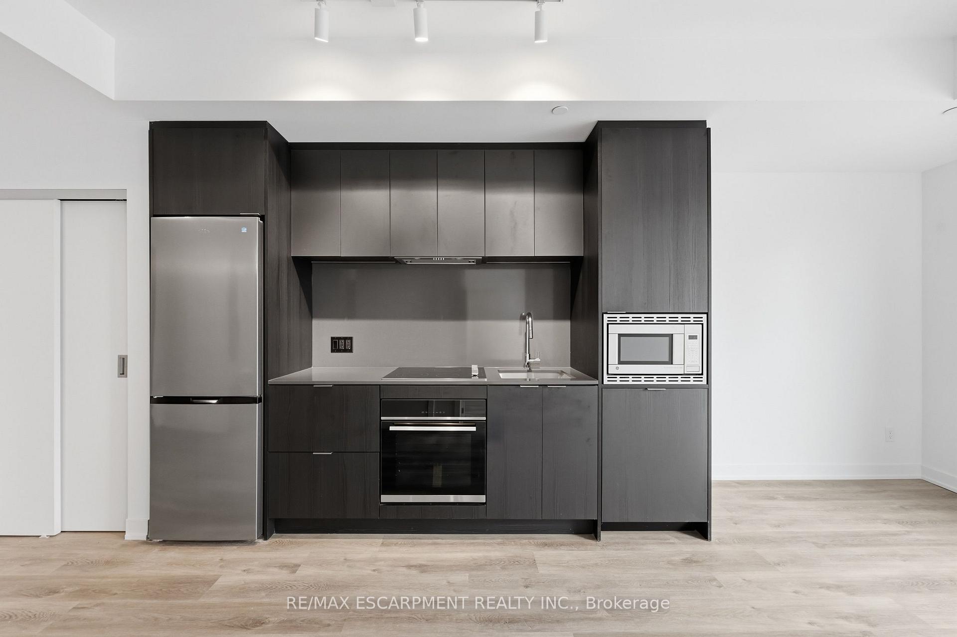 Photo 6 of Unit 606, 91 John Street N, Hamilton, Beasley — HOMEH