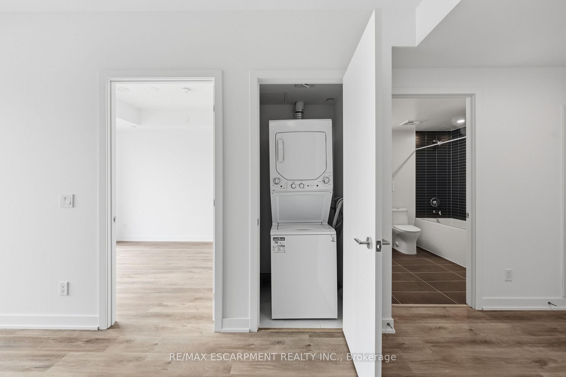 Photo 13 of Unit 606, 91 John Street N, Hamilton, Beasley — HOMEH
