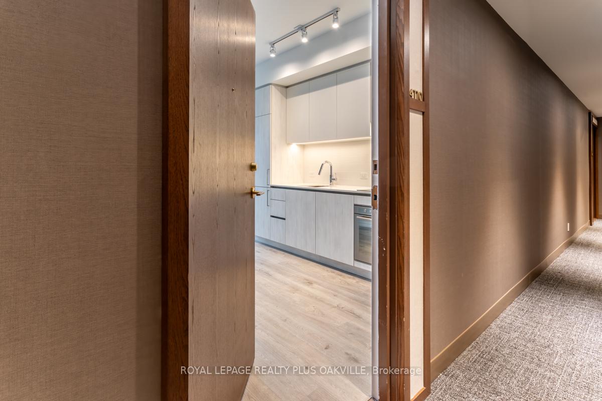 Photo 2 of Unit 3801, 7890 Jane Street, Vaughan, Vaughan Corporate Centre — HOMEH
