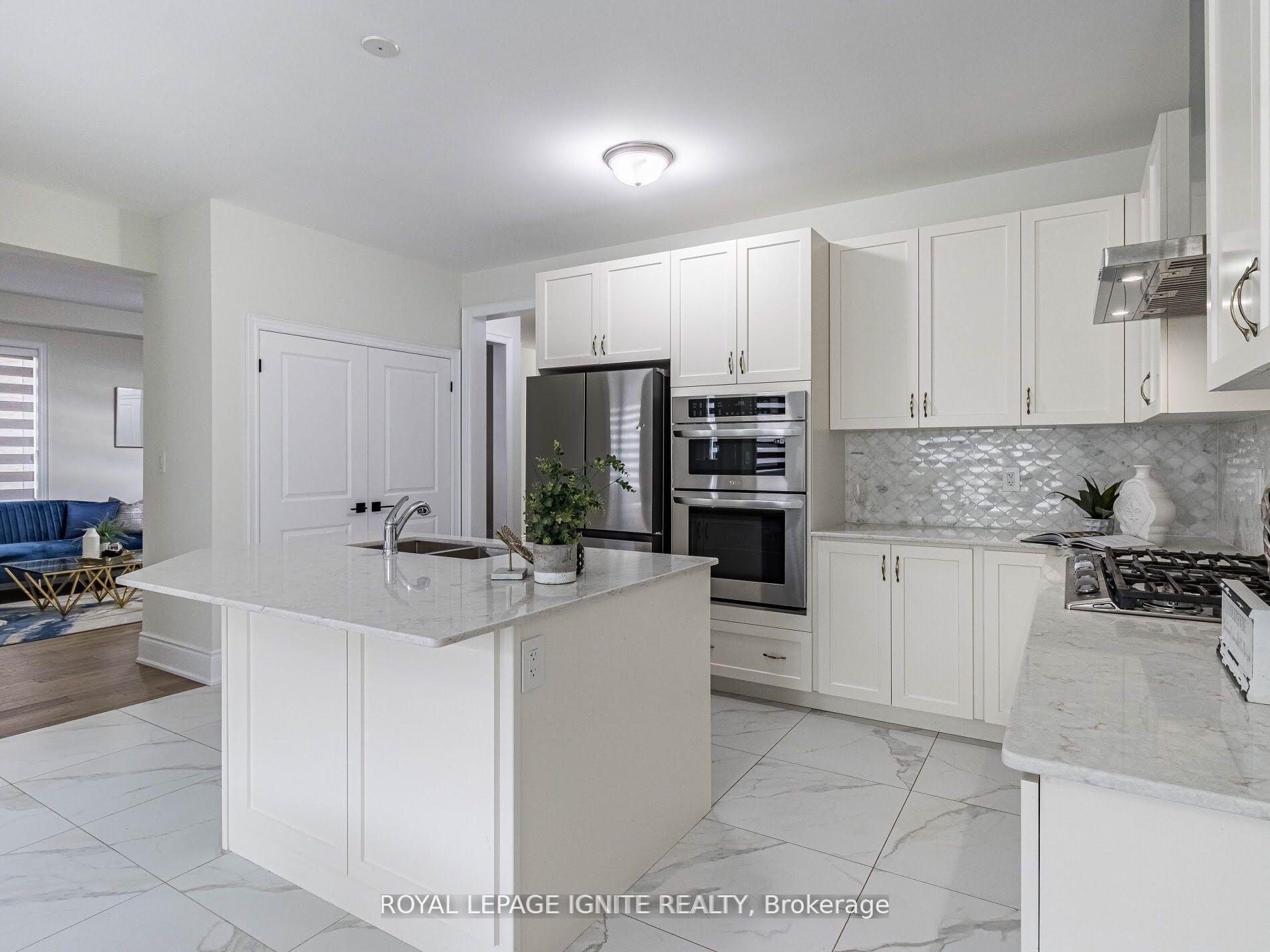 Photo 11 of 8 Kambalda Road, Brampton, Brampton North — HOMEH