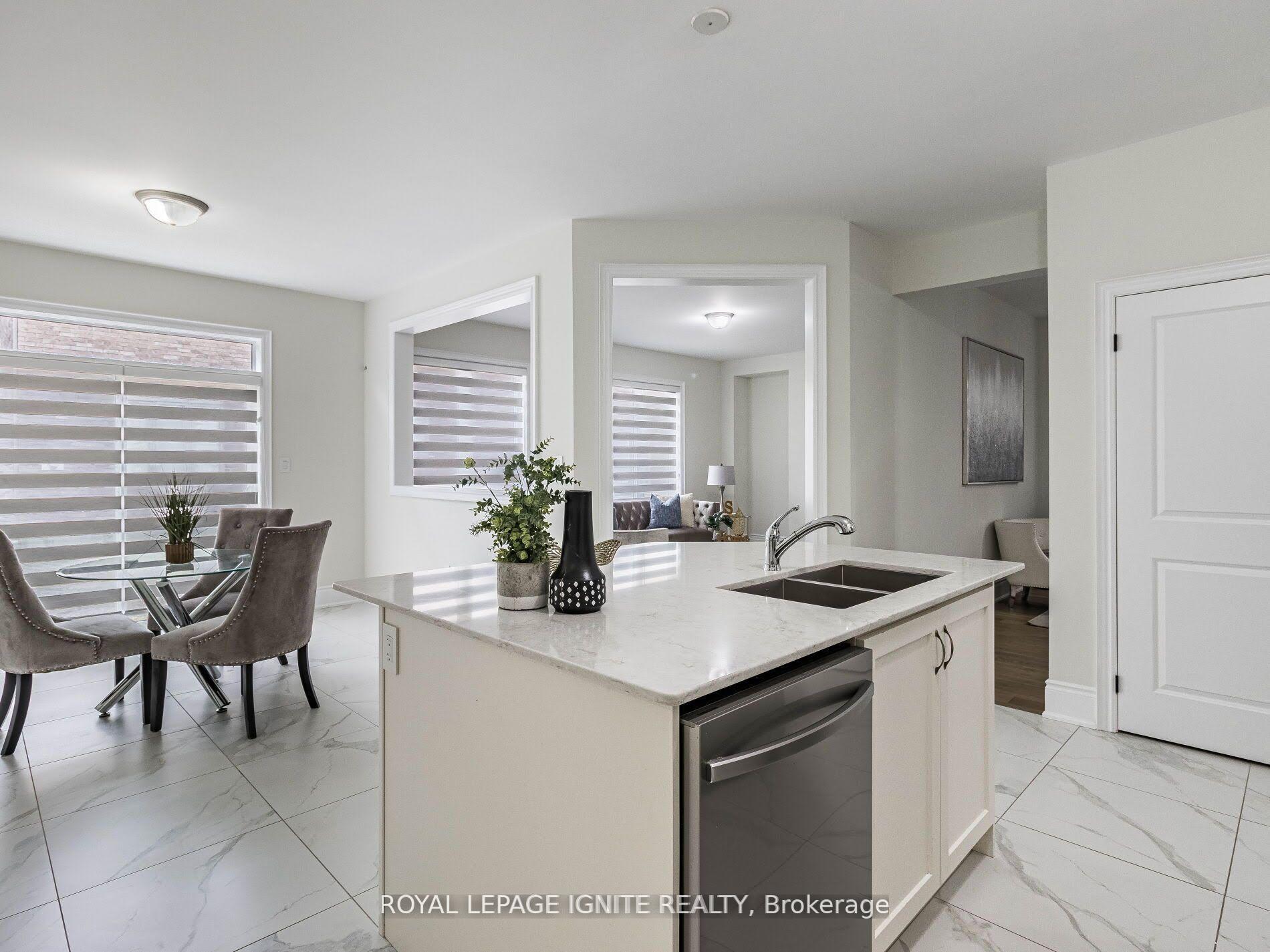 Photo 12 of 8 Kambalda Road, Brampton, Brampton North — HOMEH