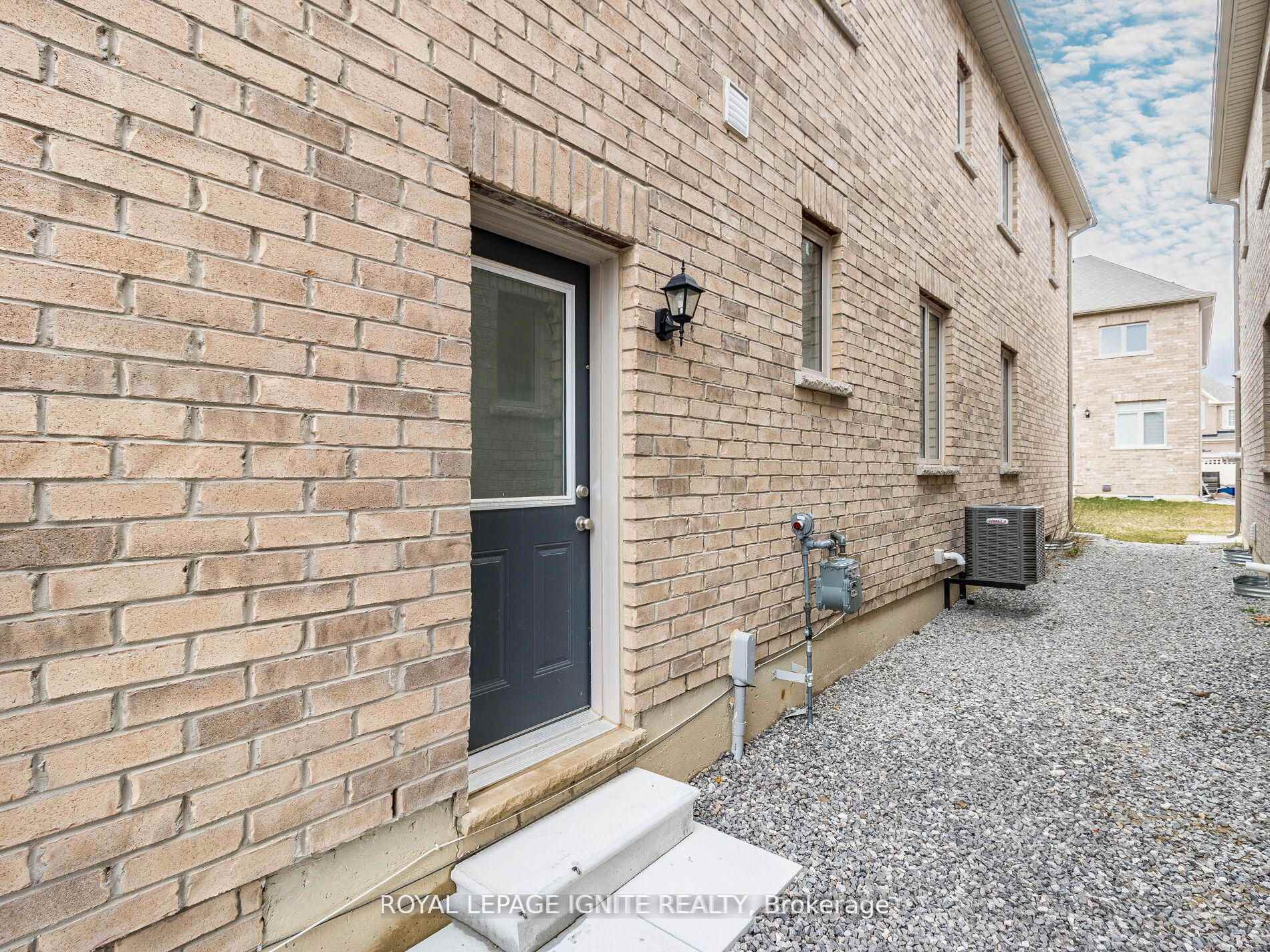 Photo 24 of 8 Kambalda Road, Brampton, Brampton North — HOMEH