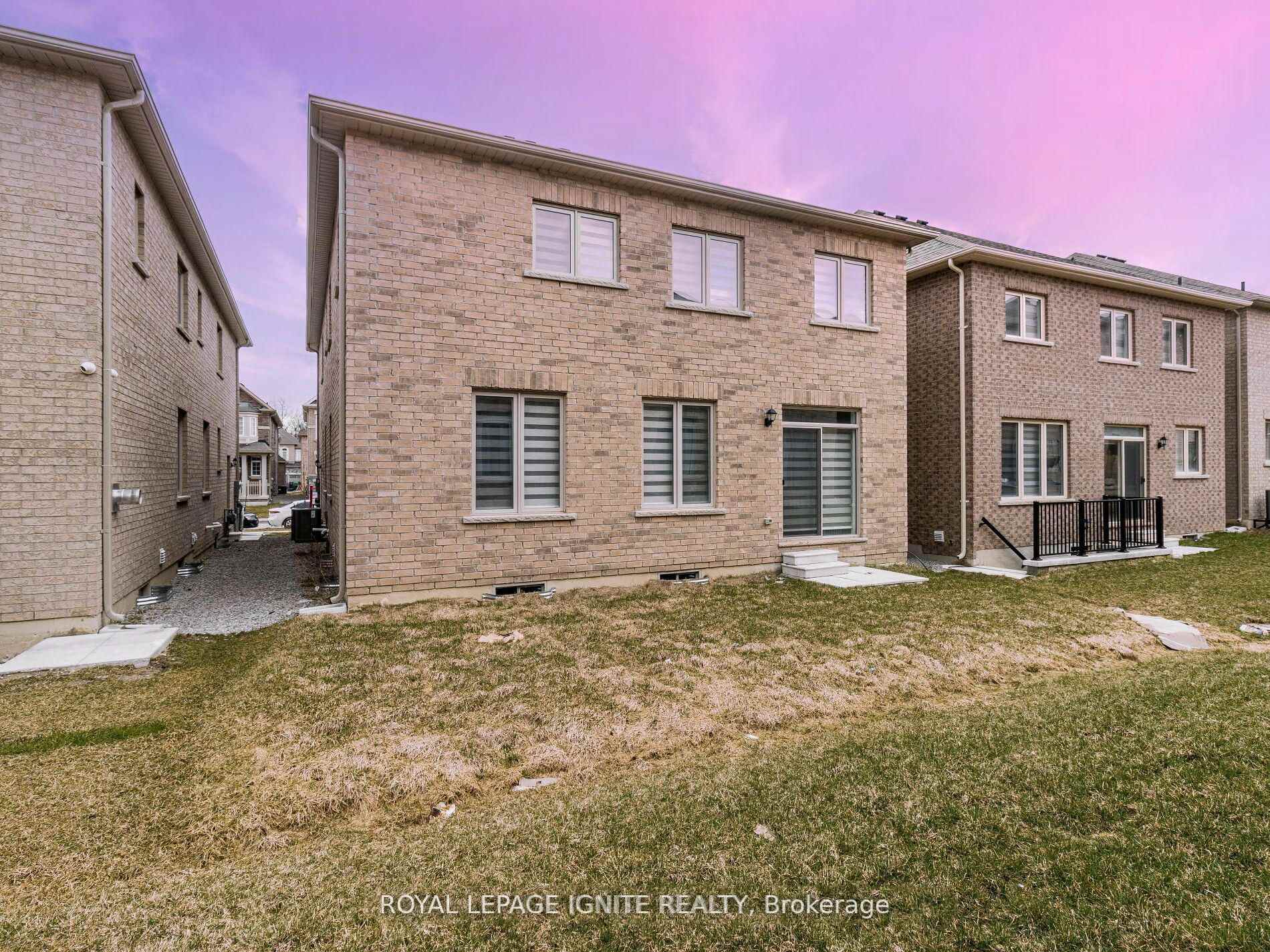 Photo 25 of 8 Kambalda Road, Brampton, Brampton North — HOMEH