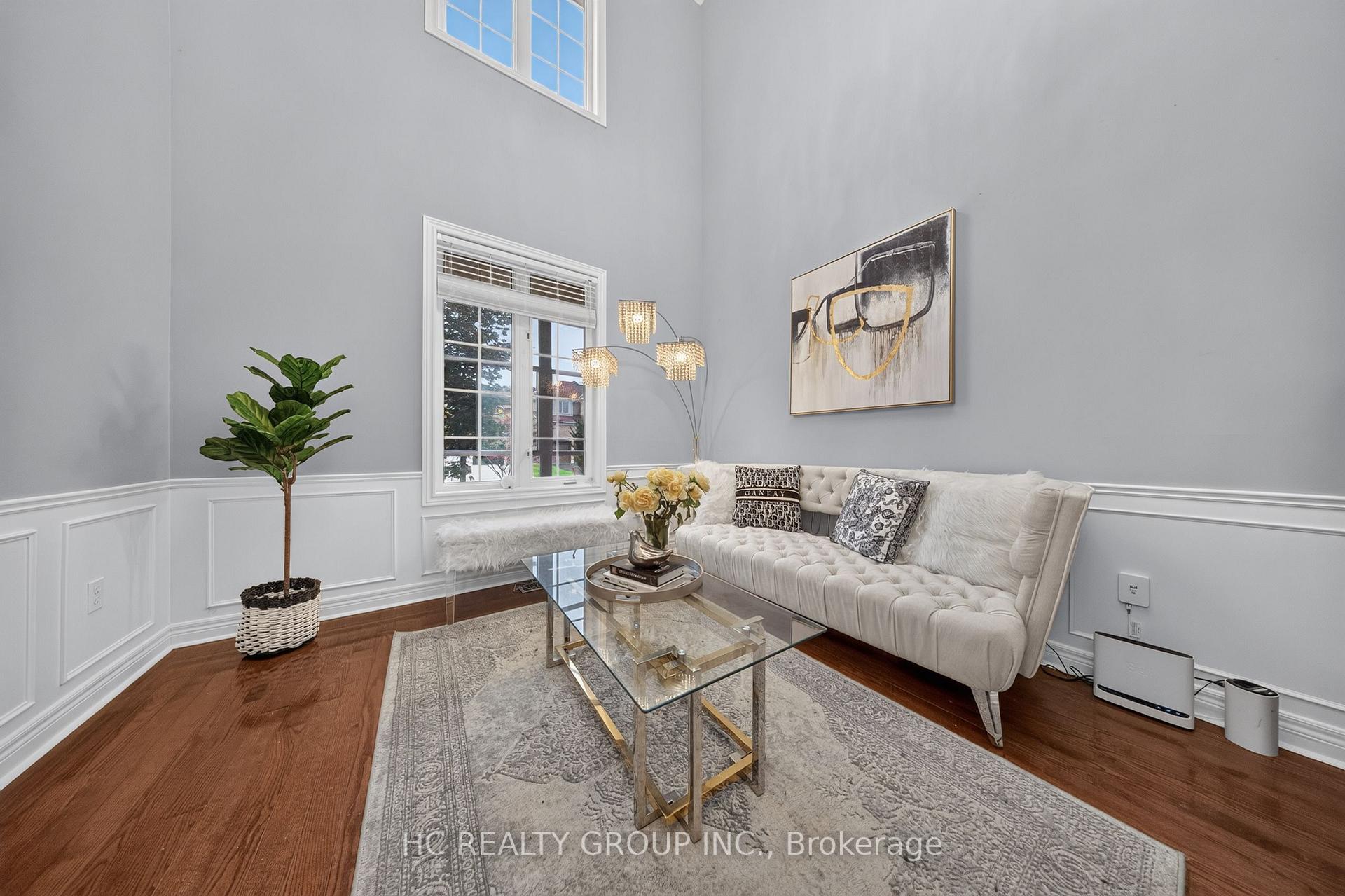 Photo 7 of 21 Wolf Trail Crescent, Richmond Hill, Jefferson — HOMEH