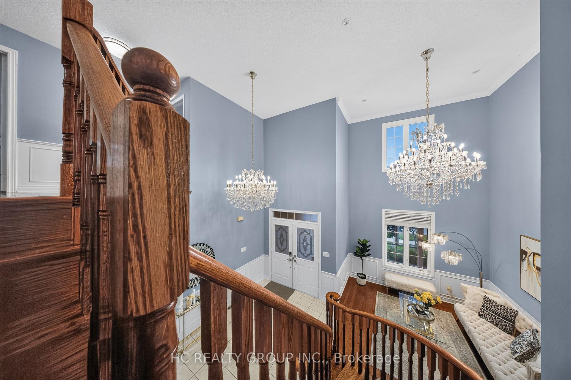 Photo 9 of 21 Wolf Trail Crescent, Richmond Hill, Jefferson — HOMEH