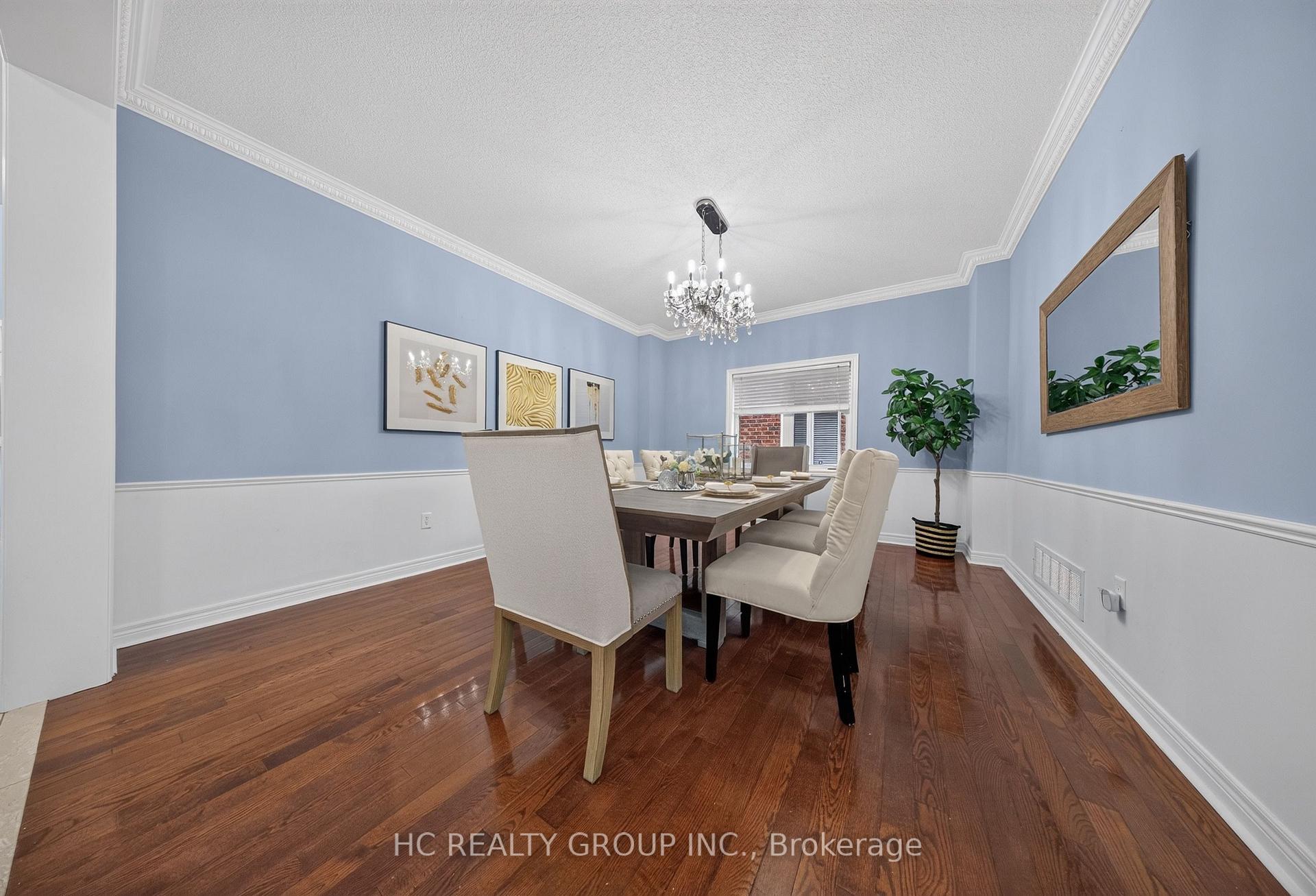 Photo 15 of 21 Wolf Trail Crescent, Richmond Hill, Jefferson — HOMEH
