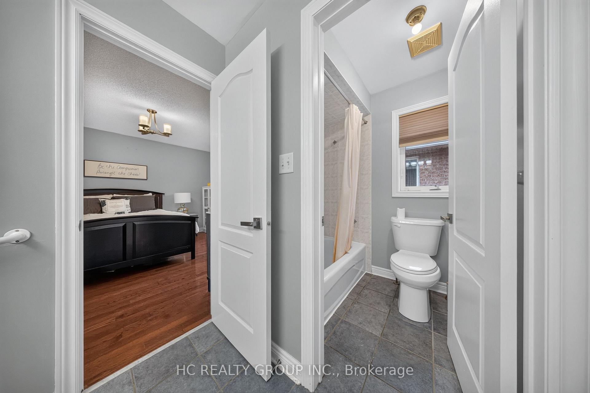 Photo 34 of 21 Wolf Trail Crescent, Richmond Hill, Jefferson — HOMEH