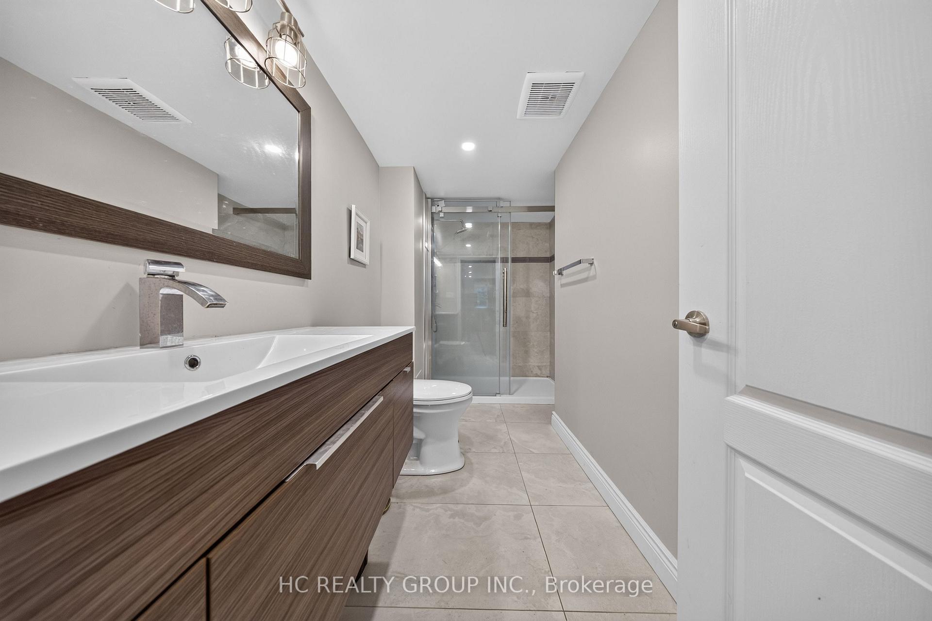 Photo 40 of 21 Wolf Trail Crescent, Richmond Hill, Jefferson — HOMEH