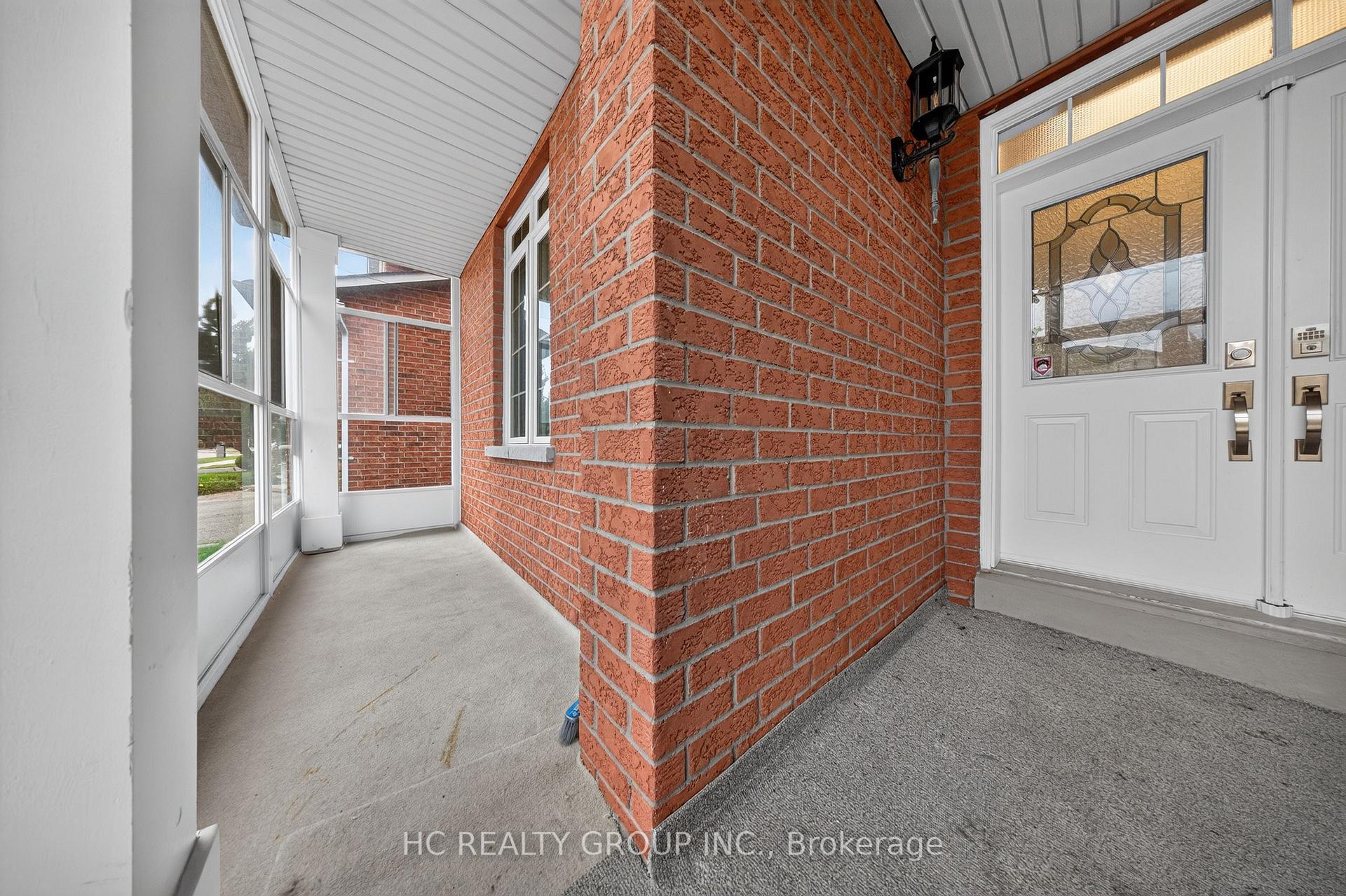 Photo 46 of 21 Wolf Trail Crescent, Richmond Hill, Jefferson — HOMEH