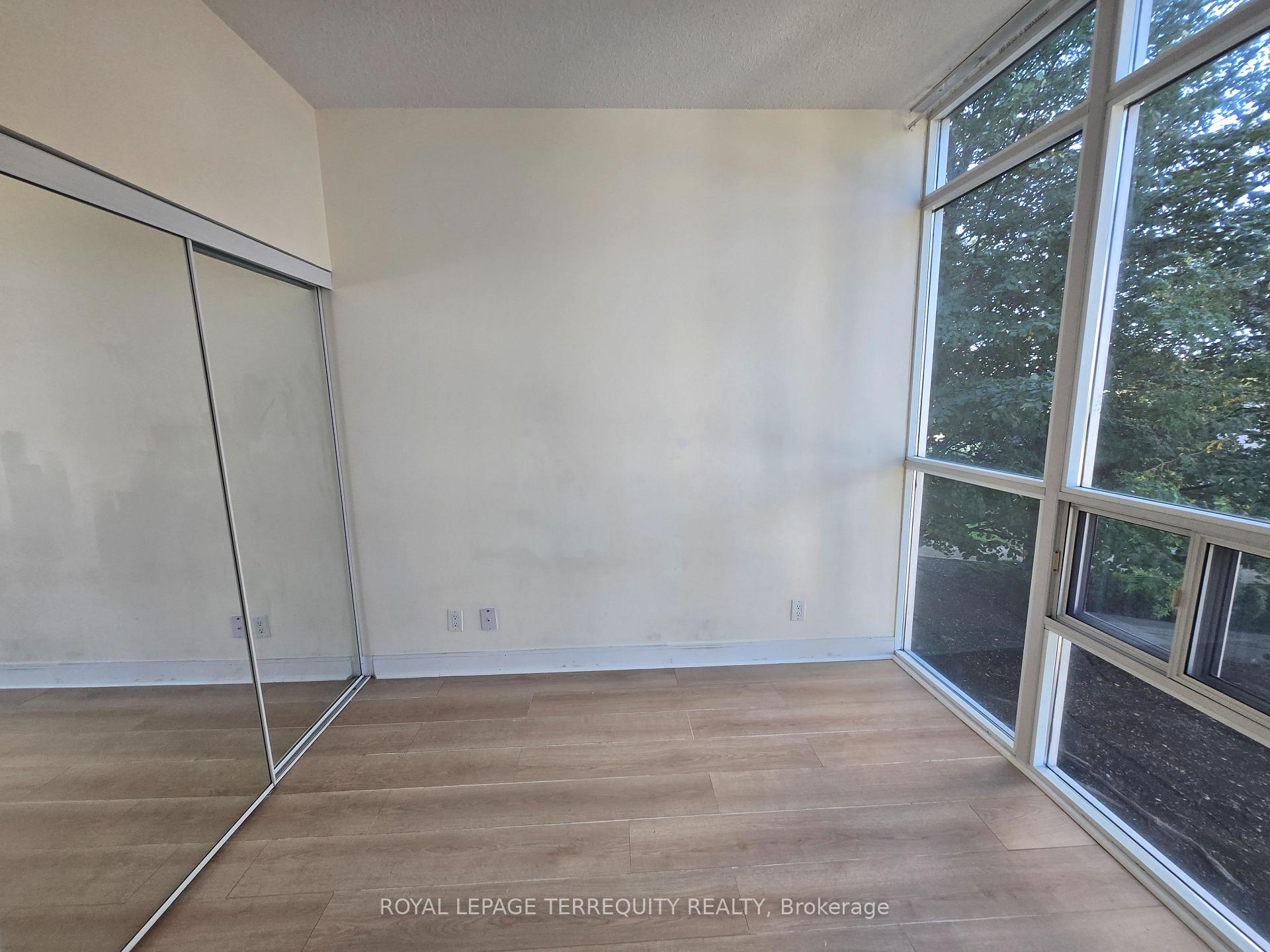 Photo 9 of Unit 403, 70 Absolute Avenue, Mississauga, City Centre — HOMEH
