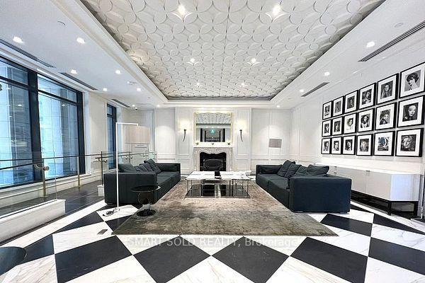 Photo 3 of Unit 2016, 955 Bay Street, Toronto, Bay Street Corridor — HOMEH