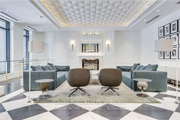 Photo 4 of Unit 2016, 955 Bay Street, Toronto, Bay Street Corridor — HOMEH