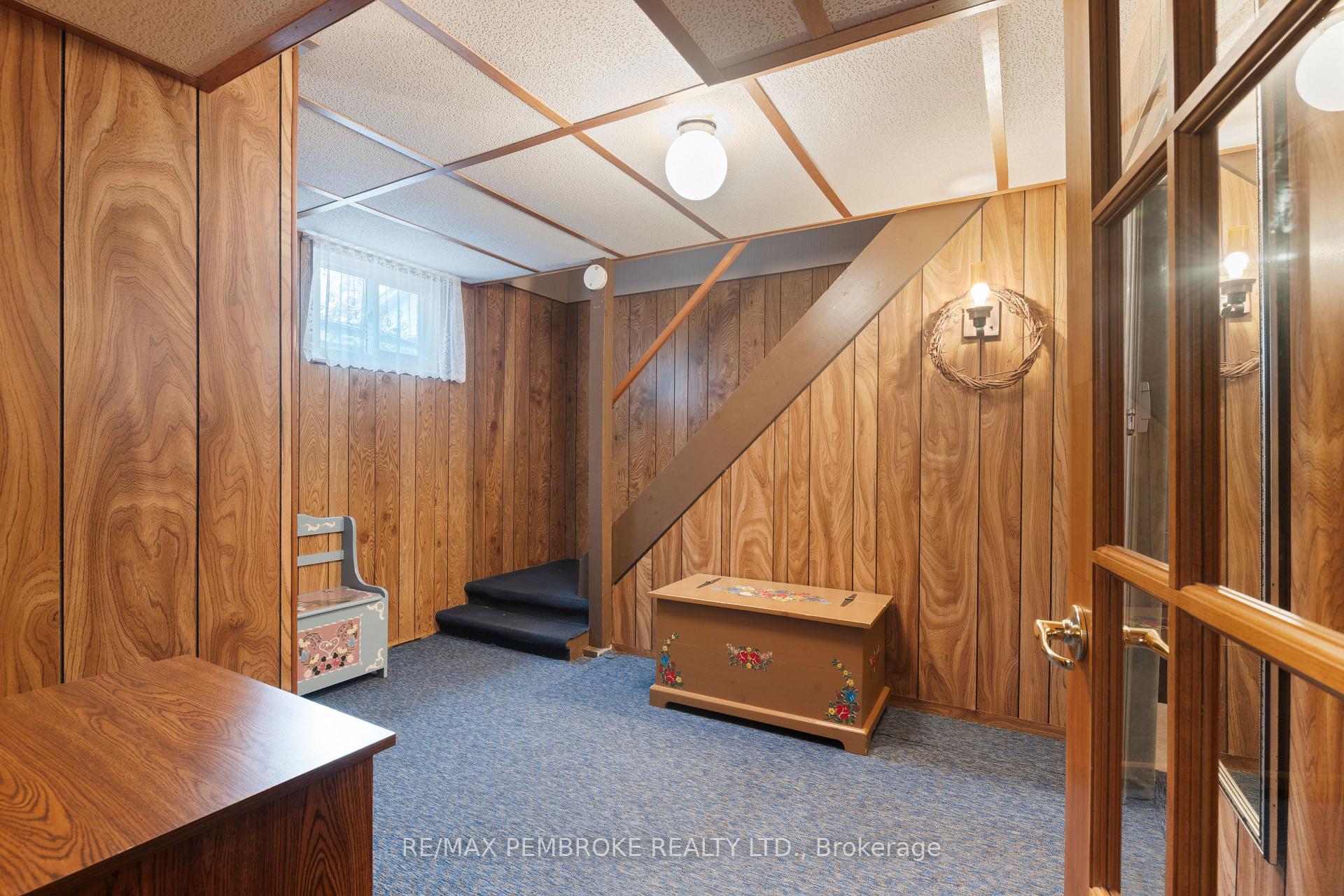 Photo 26 of 504 Wallace Street, Pembroke, Pembroke — HOMEH