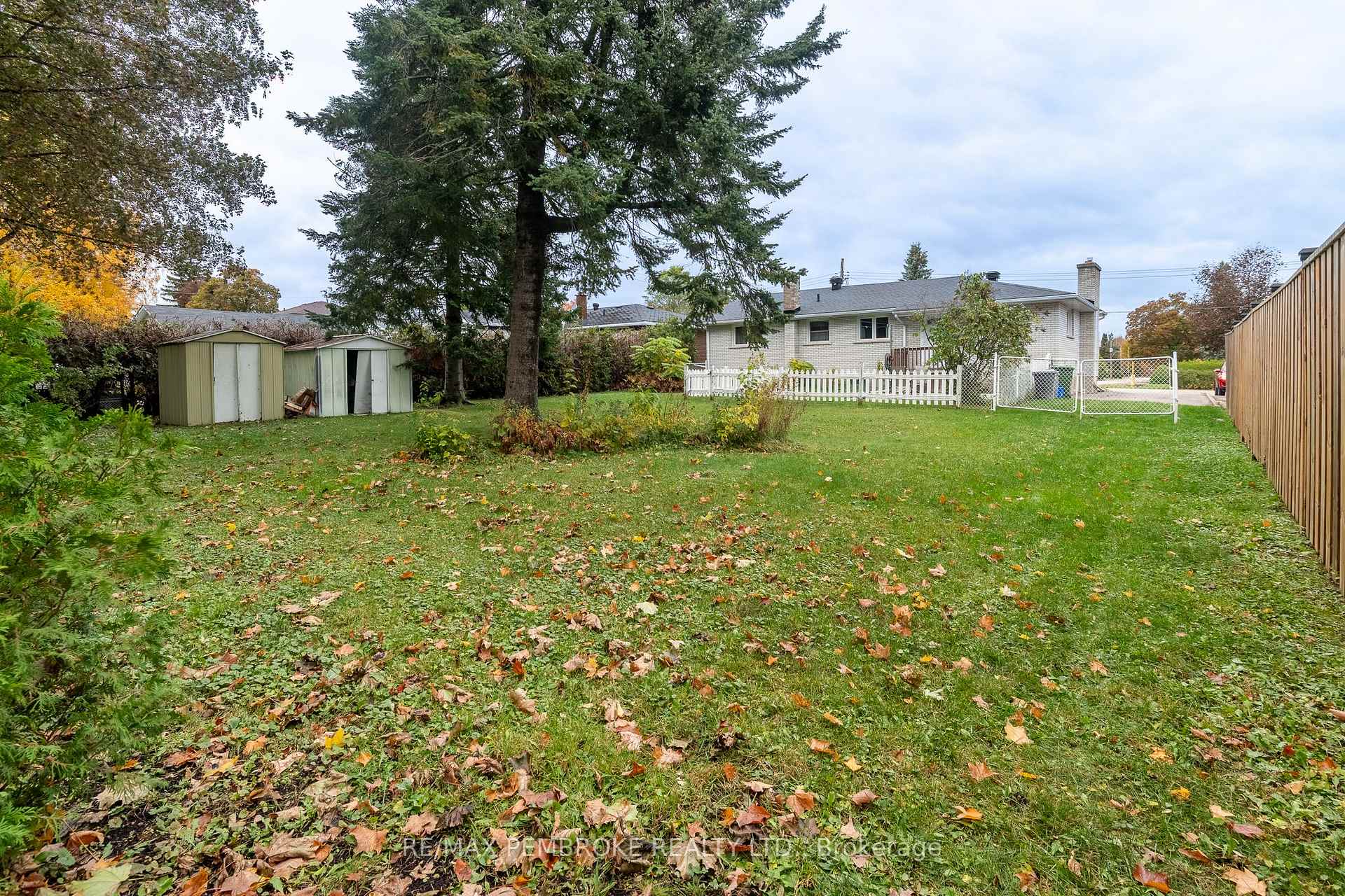 Photo 35 of 504 Wallace Street, Pembroke, Pembroke — HOMEH