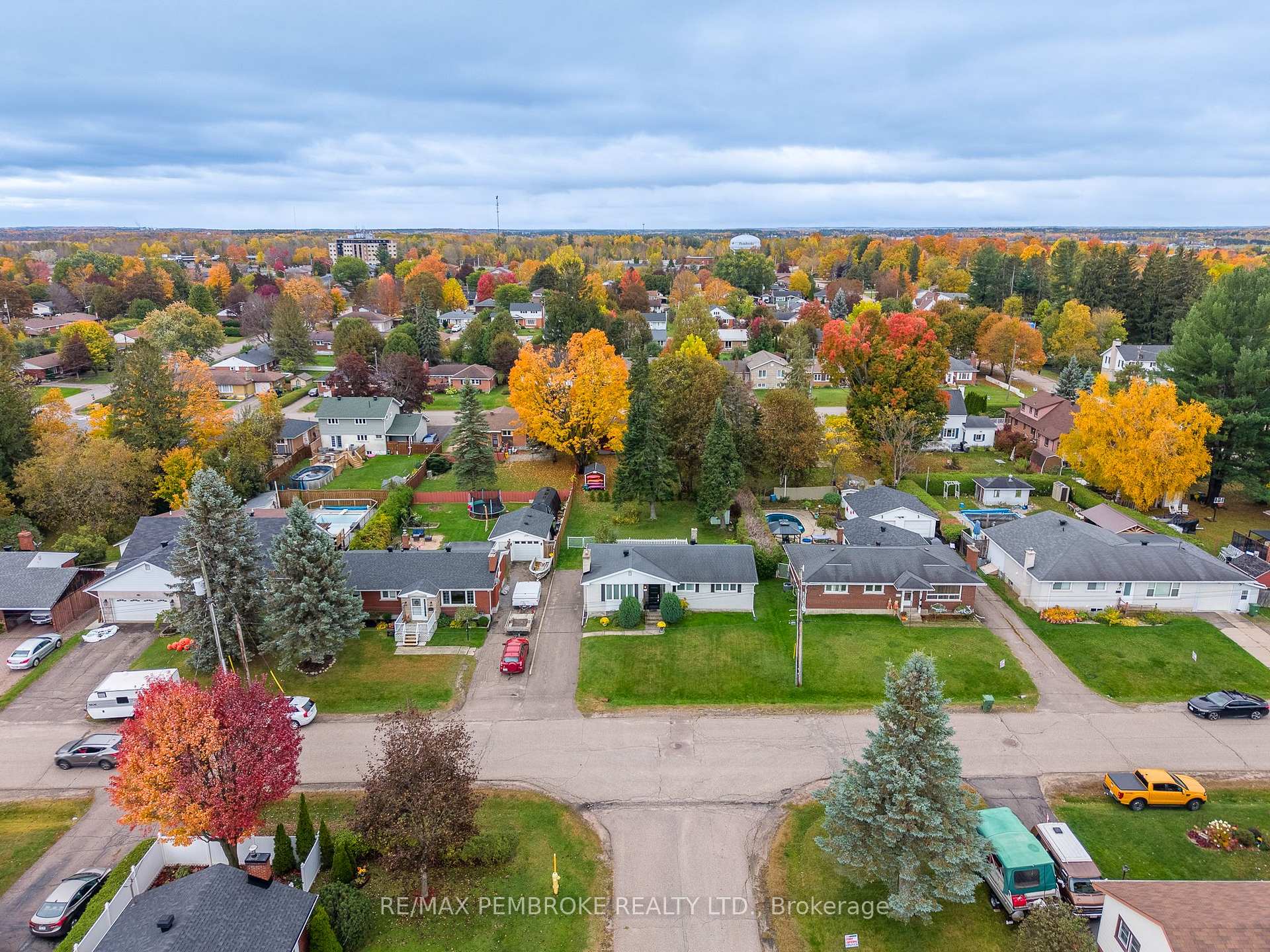 Photo 43 of 504 Wallace Street, Pembroke, Pembroke — HOMEH
