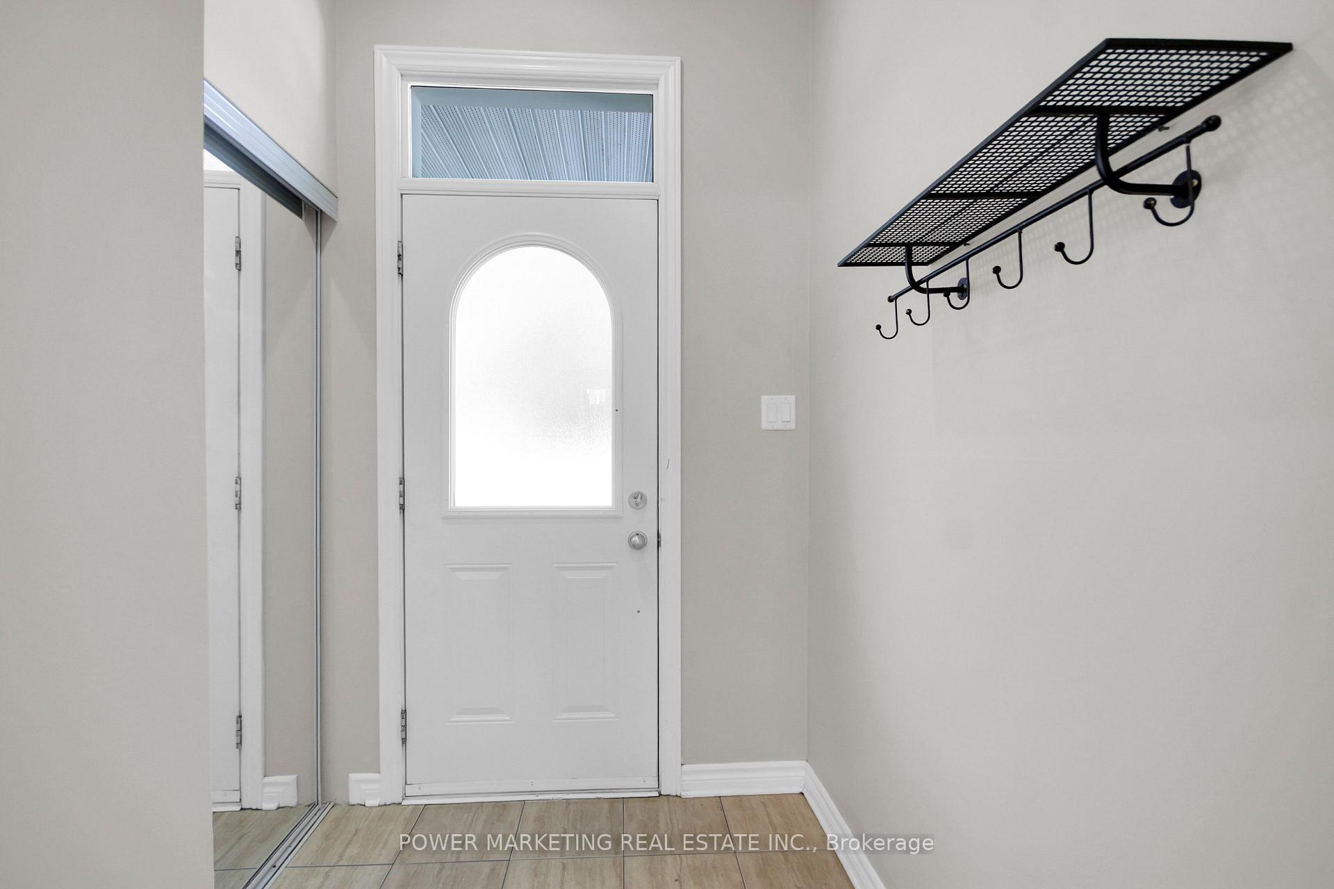 Photo 4 of 207 Hidden Meadow Avenue, Ottawa, Blossom Park/Kemp Park/Findlay Creek — HOMEH