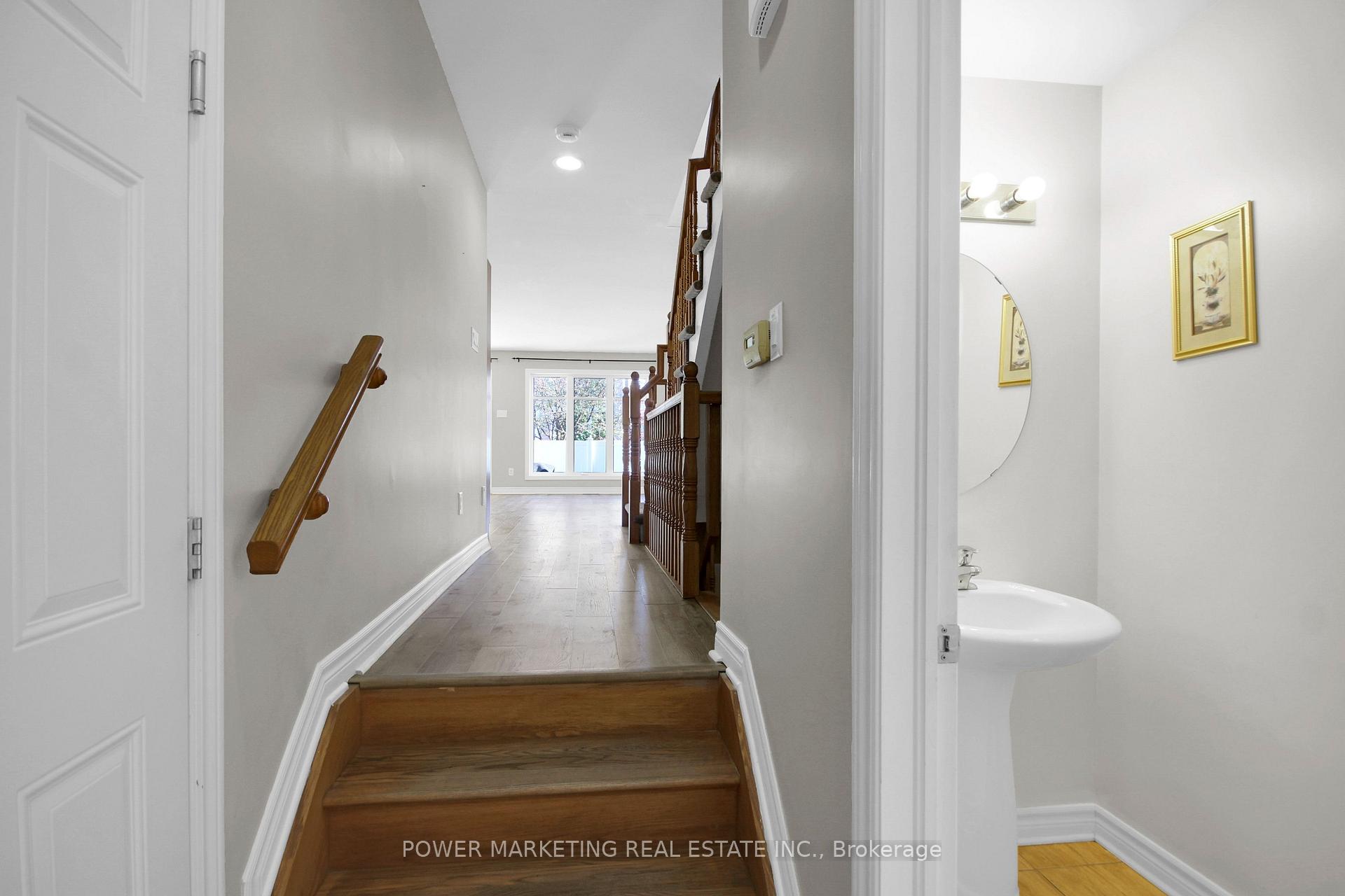 Photo 5 of 207 Hidden Meadow Avenue, Ottawa, Blossom Park/Kemp Park/Findlay Creek — HOMEH