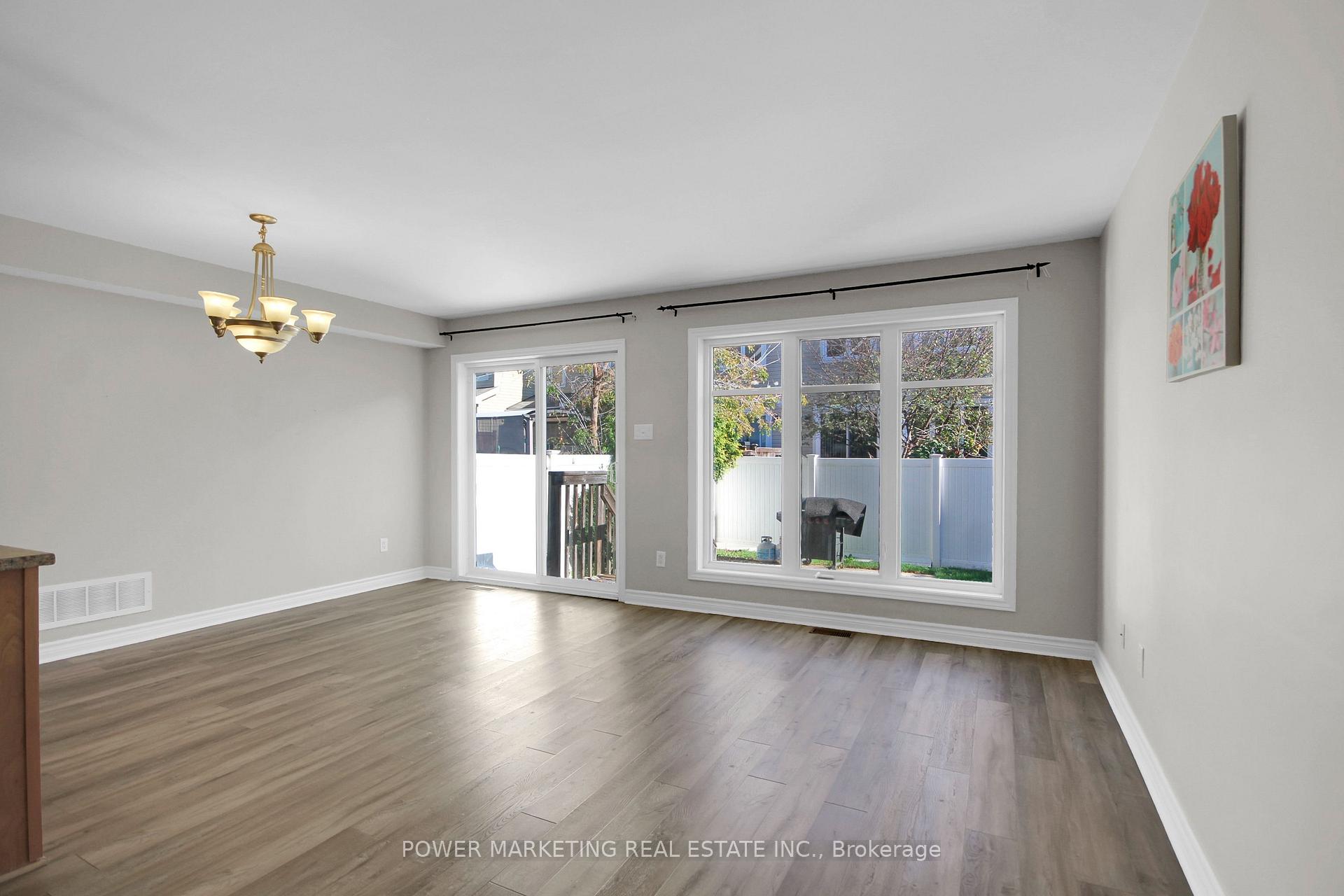 Photo 10 of 207 Hidden Meadow Avenue, Ottawa, Blossom Park/Kemp Park/Findlay Creek — HOMEH