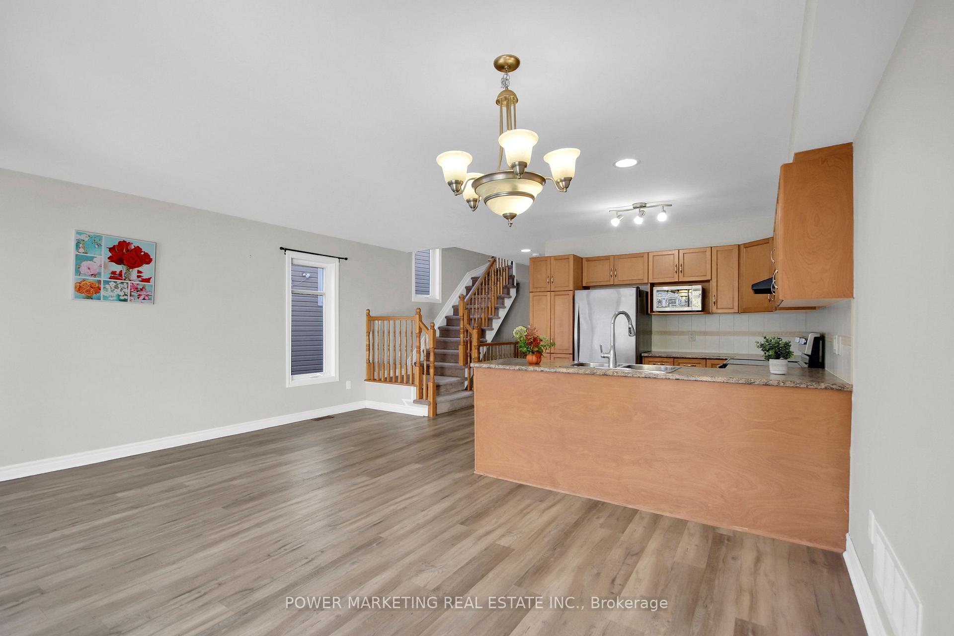 Photo 14 of 207 Hidden Meadow Avenue, Ottawa, Blossom Park/Kemp Park/Findlay Creek — HOMEH
