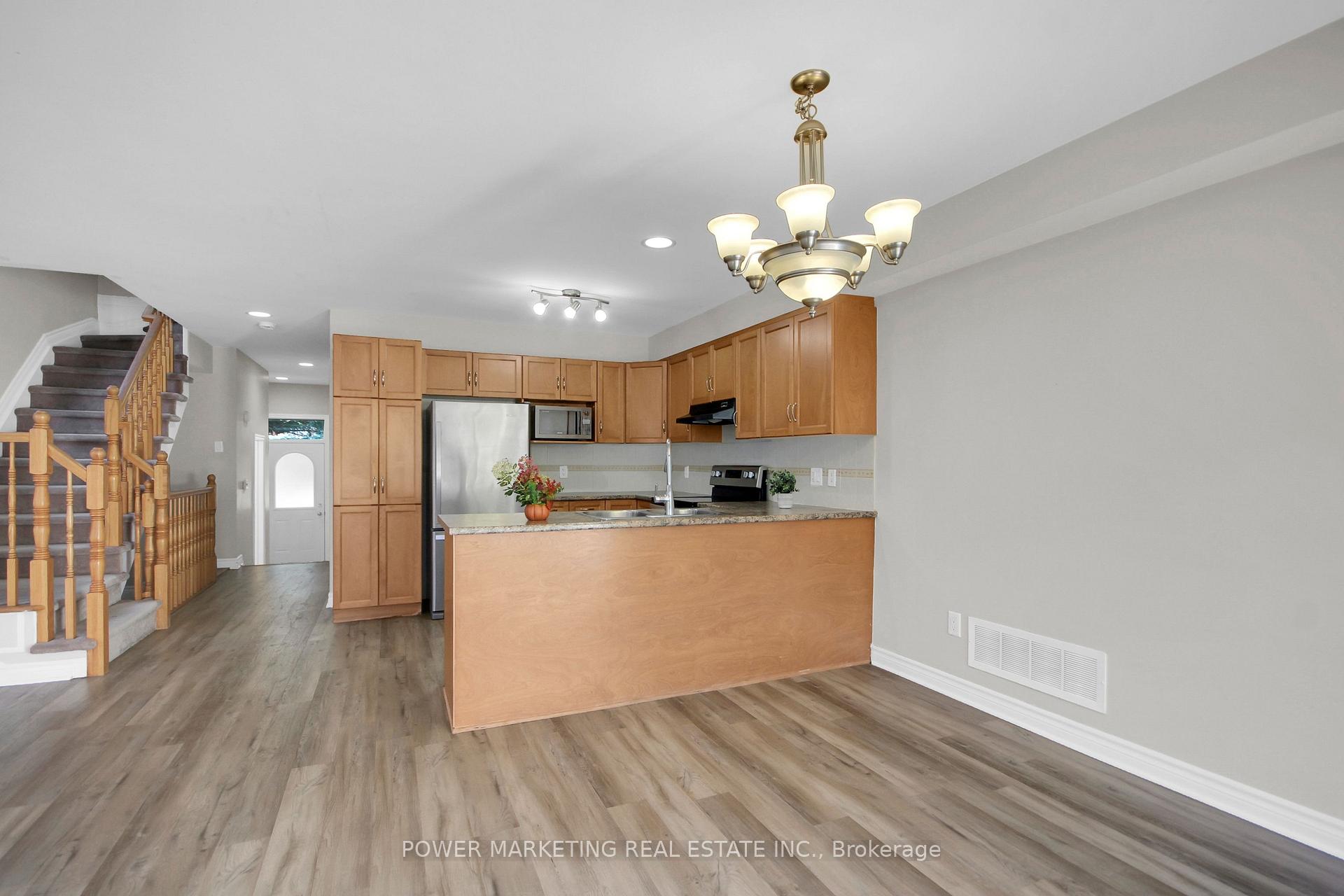 Photo 15 of 207 Hidden Meadow Avenue, Ottawa, Blossom Park/Kemp Park/Findlay Creek — HOMEH