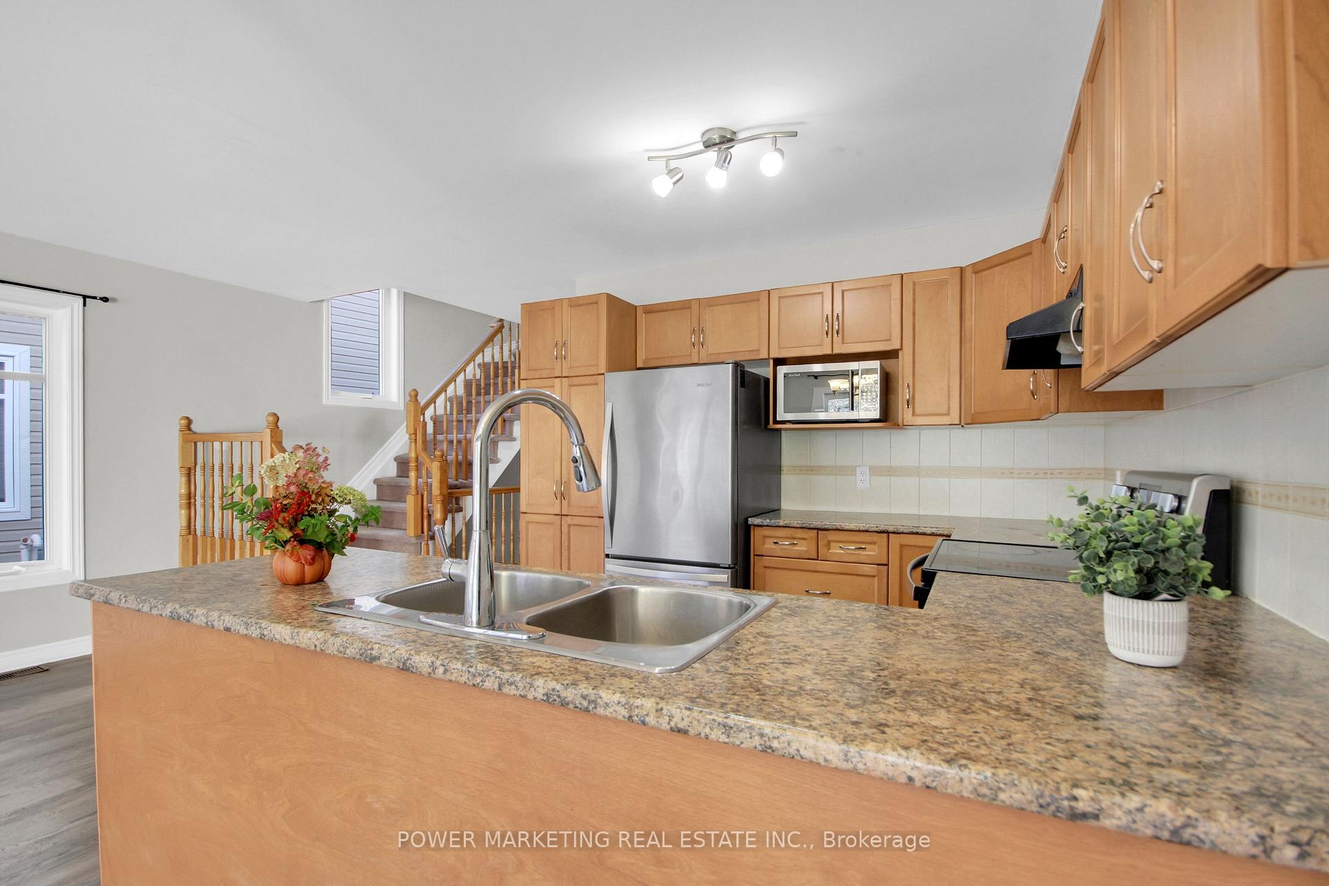 Photo 20 of 207 Hidden Meadow Avenue, Ottawa, Blossom Park/Kemp Park/Findlay Creek — HOMEH