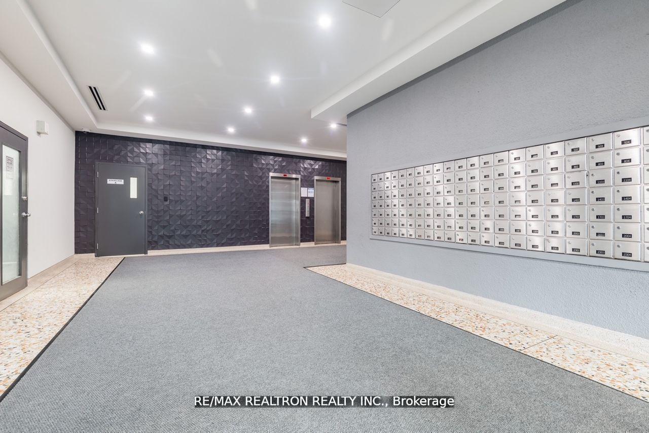Photo 2 of Unit 1002, 21 Vaughan Road, Toronto, Wychwood — HOMEH