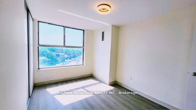 Photo 6 of Unit 1002, 21 Vaughan Road, Toronto, Wychwood — HOMEH