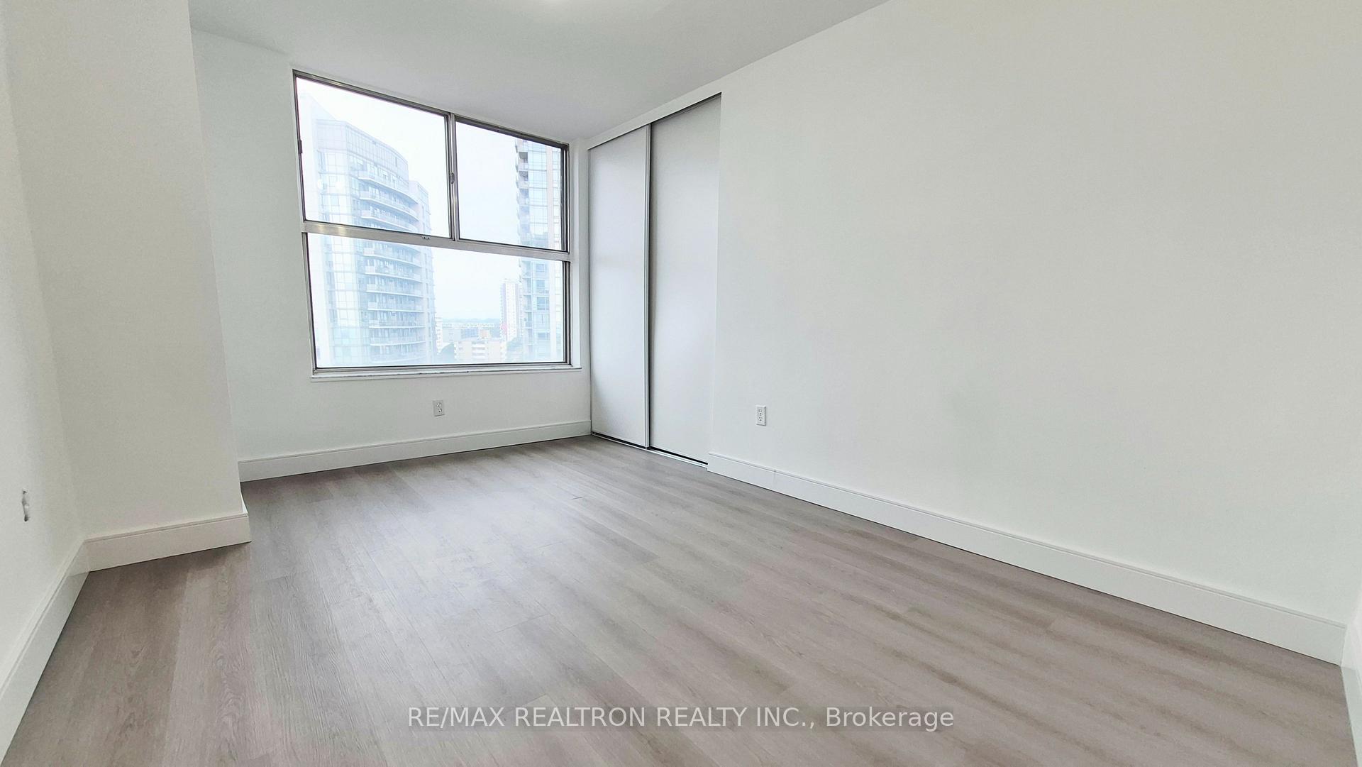 Photo 7 of Unit 1002, 21 Vaughan Road, Toronto, Wychwood — HOMEH