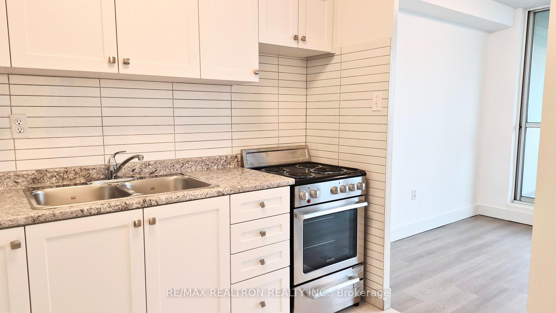 Photo 9 of Unit 1002, 21 Vaughan Road, Toronto, Wychwood — HOMEH