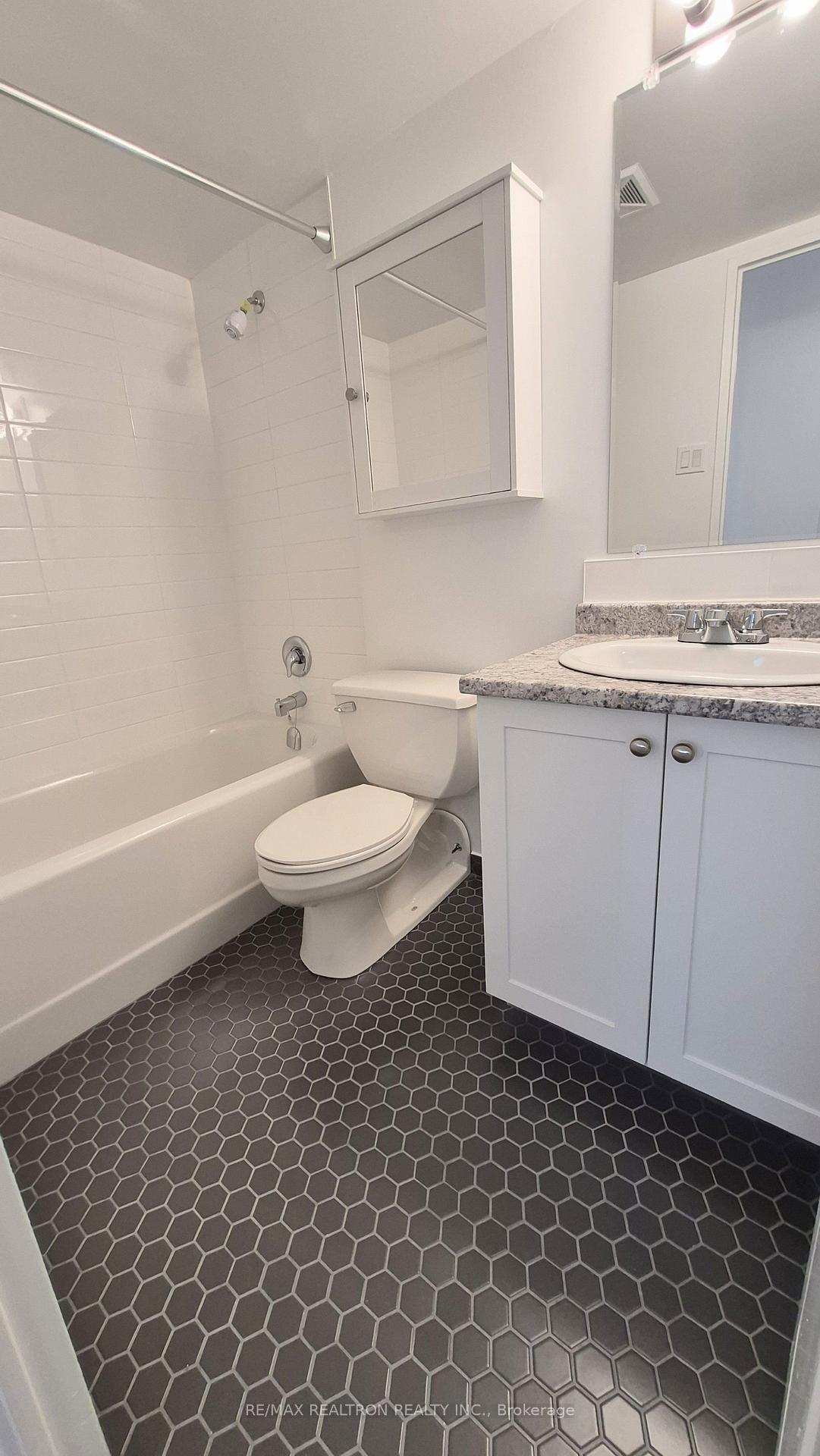 Photo 11 of Unit 1002, 21 Vaughan Road, Toronto, Wychwood — HOMEH