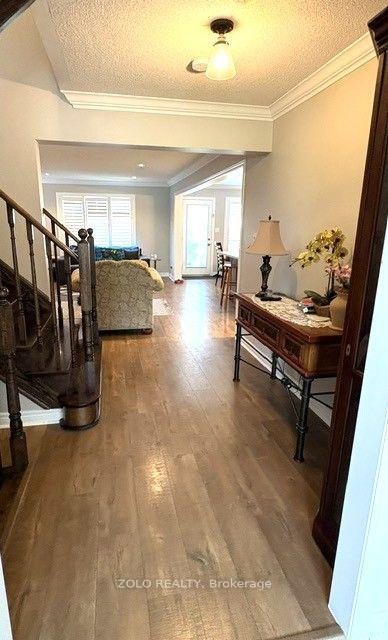 Photo 3 of 42 Willoughby Way, New Tecumseth, Alliston — HOMEH