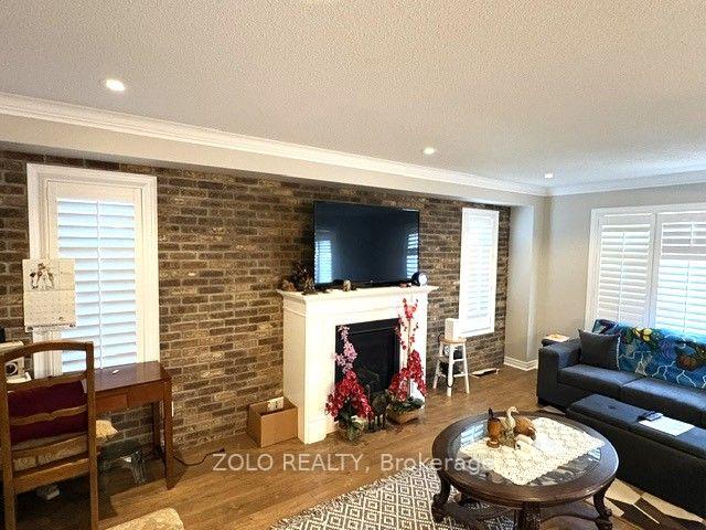 Photo 7 of 42 Willoughby Way, New Tecumseth, Alliston — HOMEH