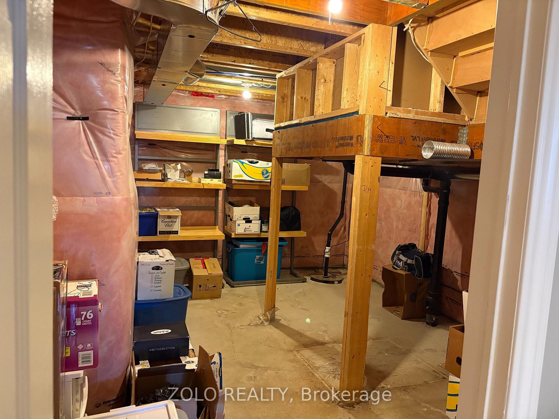 Photo 19 of 42 Willoughby Way, New Tecumseth, Alliston — HOMEH