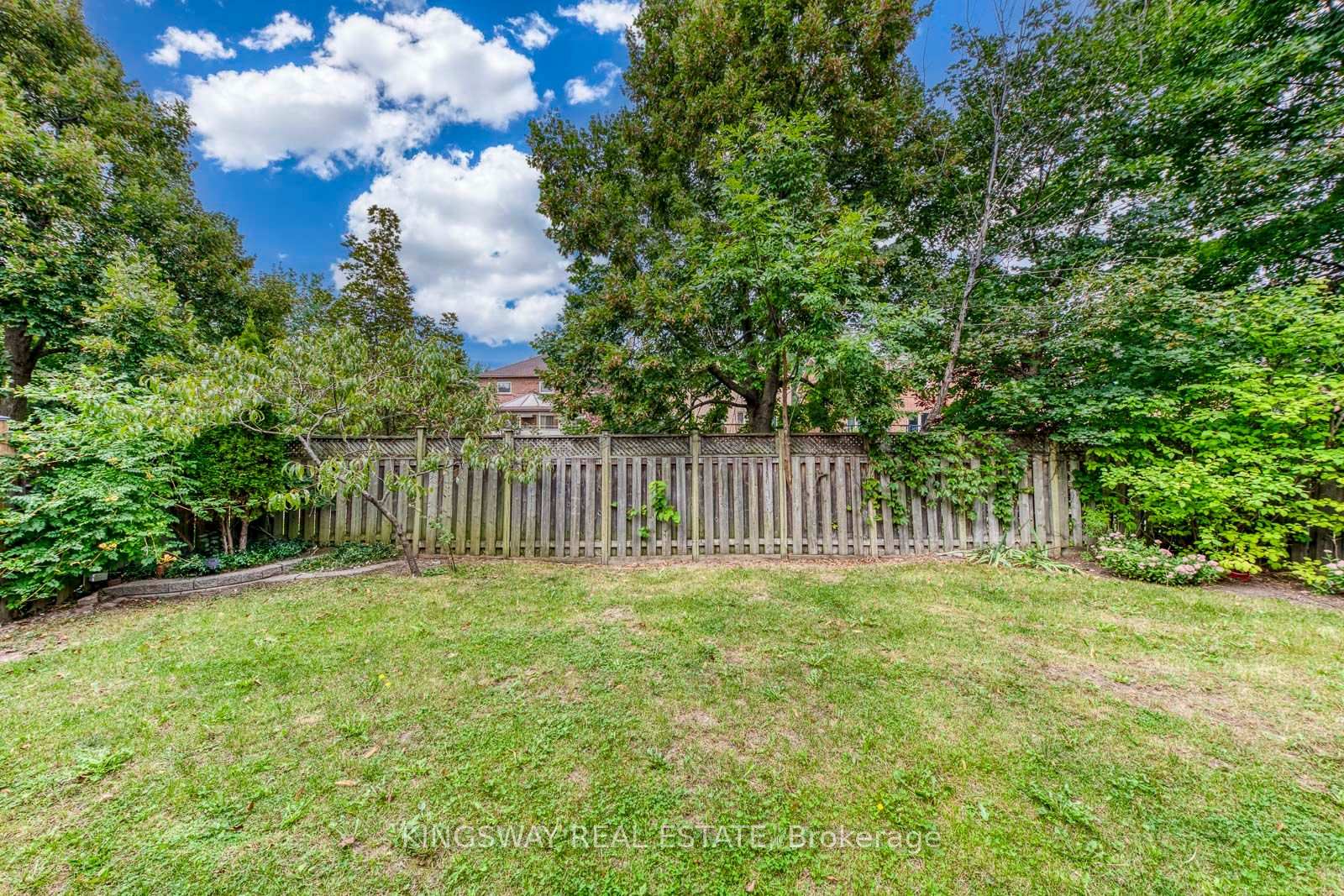 Photo 43 of 3603 Kelso Crescent, Mississauga, Erin Mills — HOMEH