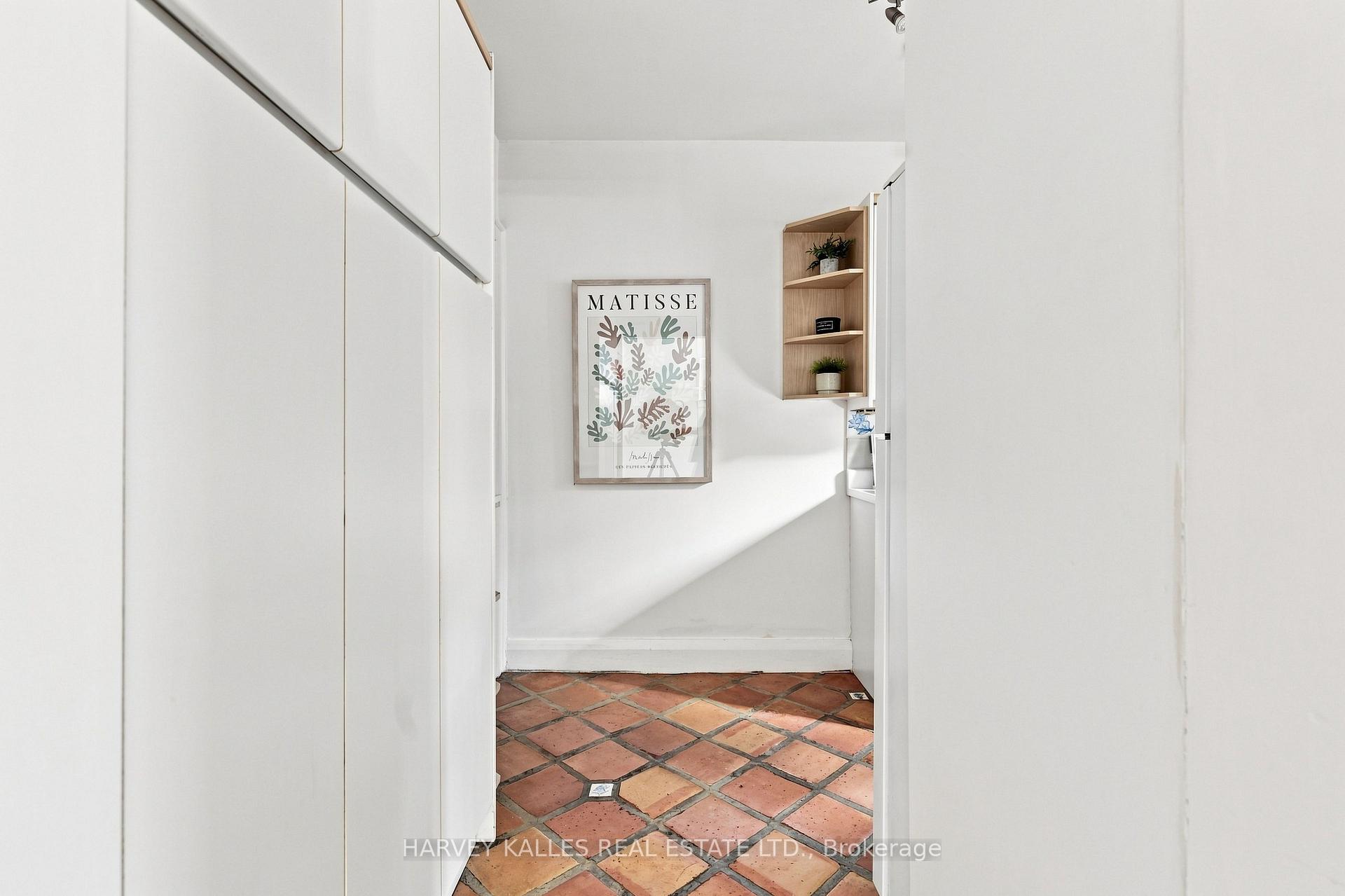 Photo 16 of 231 Glengrove Avenue W, Toronto, Lawrence Park South — HOMEH