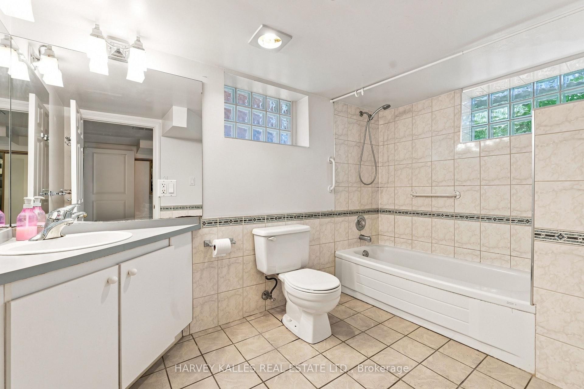 Photo 18 of 231 Glengrove Avenue W, Toronto, Lawrence Park South — HOMEH