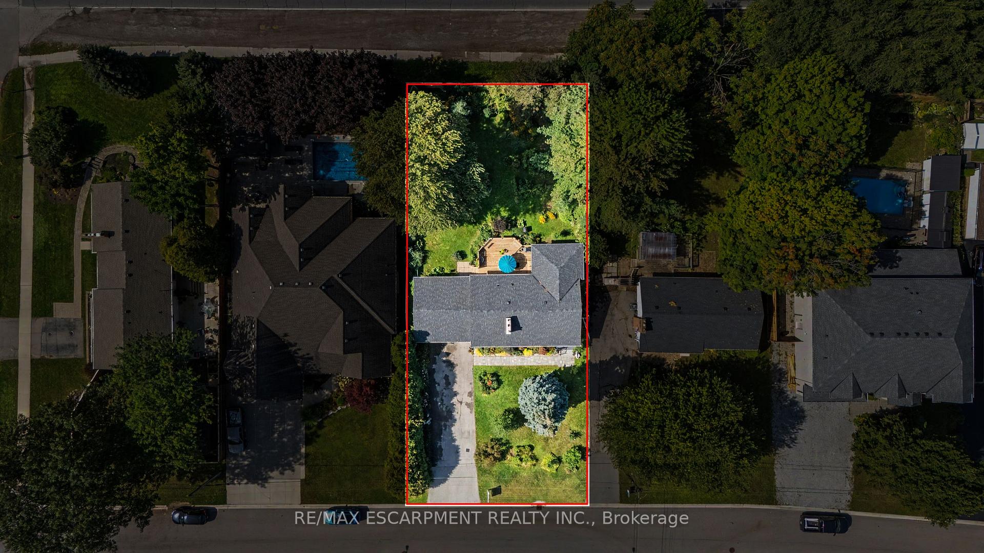 Photo 43 of 11 Miller Drive, Hamilton, Ancaster — HOMEH
