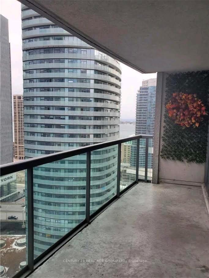 Photo 12 of Unit 3109, 30 Grand Trunk Crescent, Toronto, Waterfront Communities — HOMEH