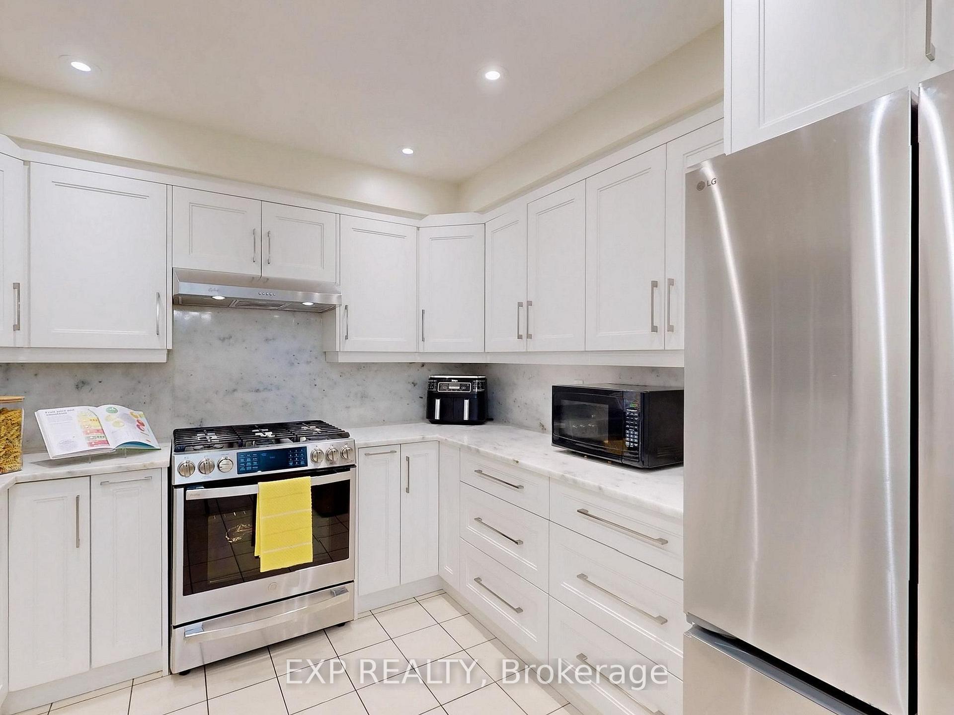 Photo 14 of 41 Bobcat Street, Brampton, Sandringham-Wellington — HOMEH