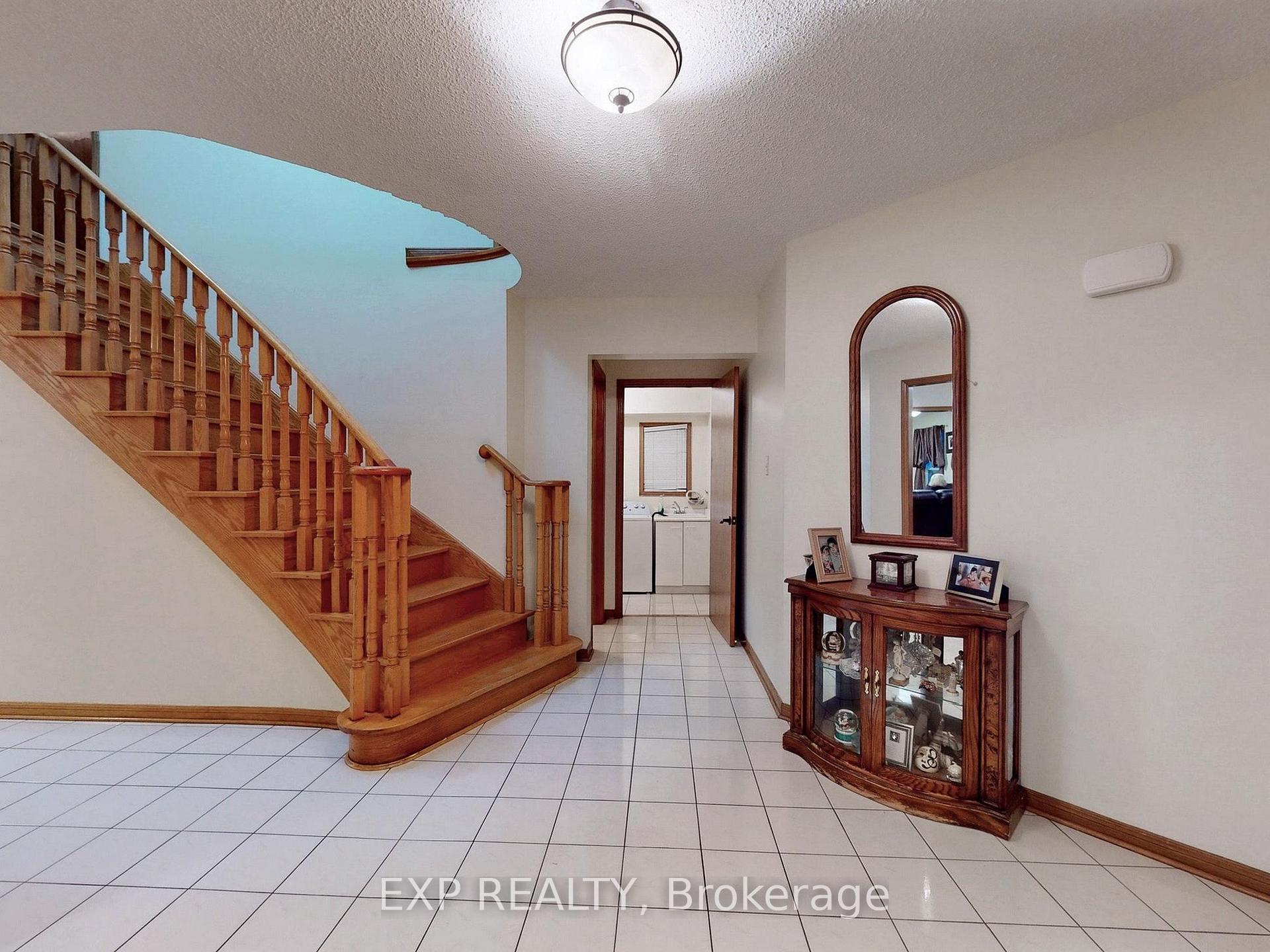 Photo 23 of 41 Bobcat Street, Brampton, Sandringham-Wellington — HOMEH