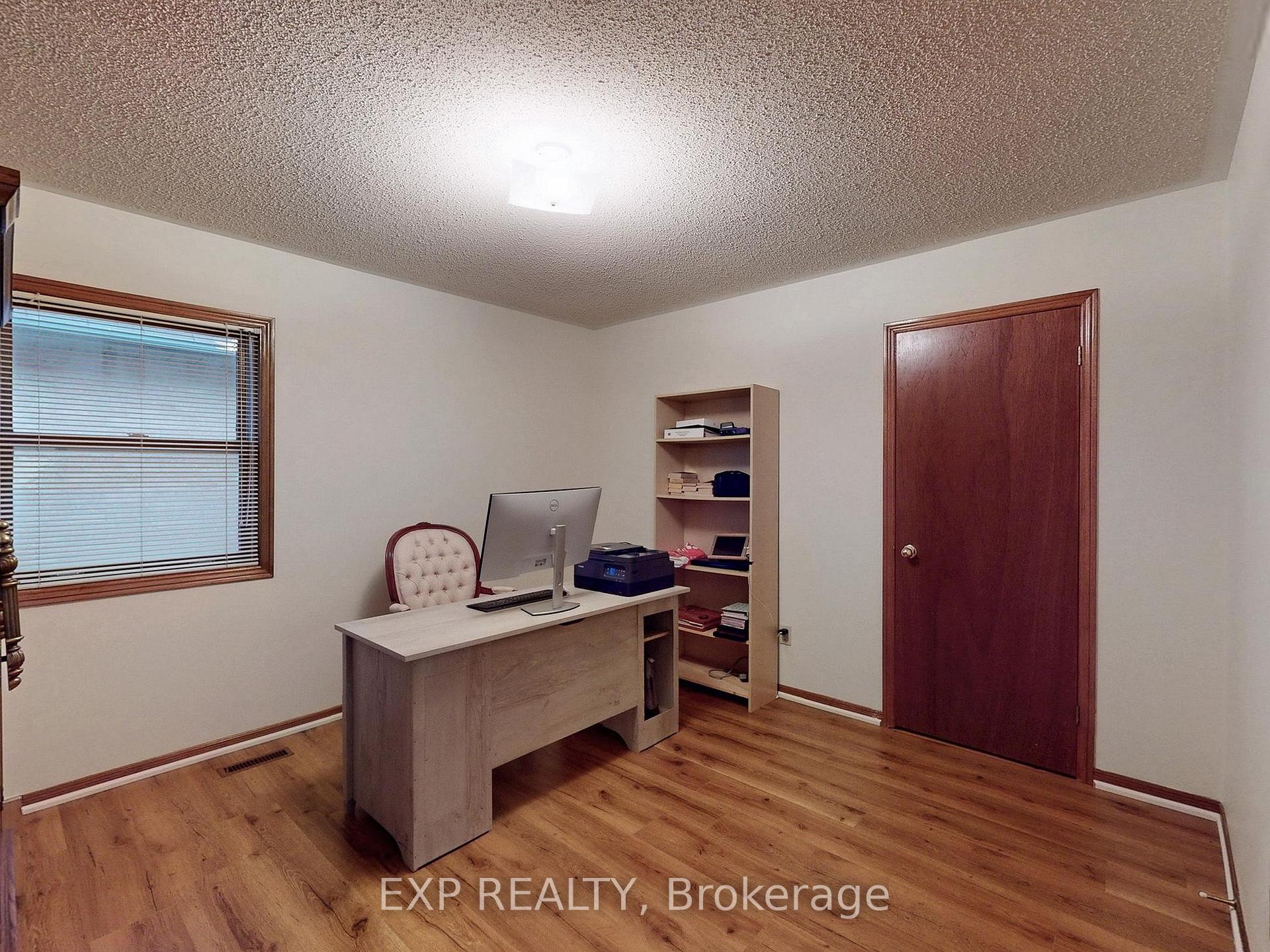 Photo 34 of 41 Bobcat Street, Brampton, Sandringham-Wellington — HOMEH