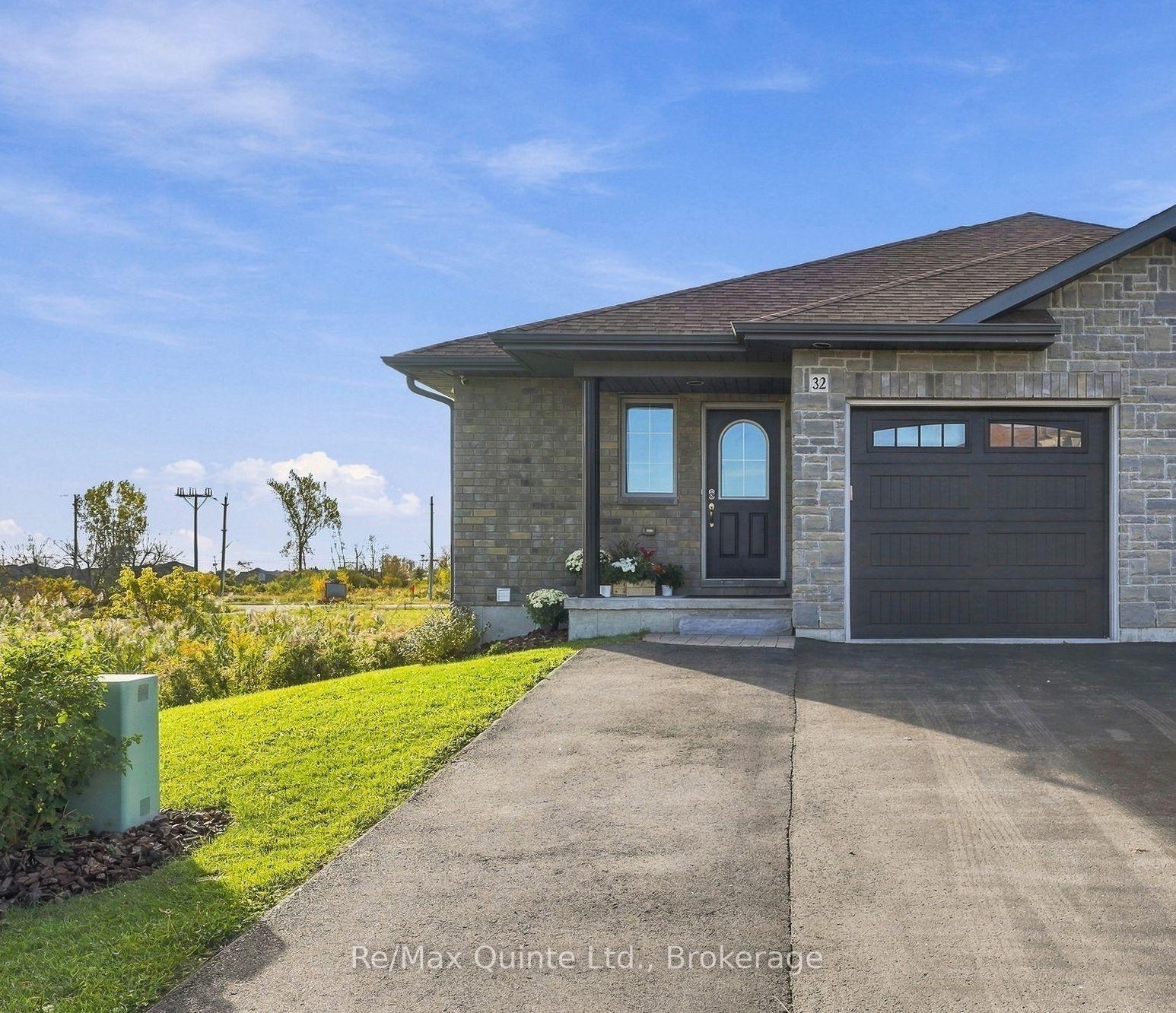 Photo of 32 Cortland Crescent